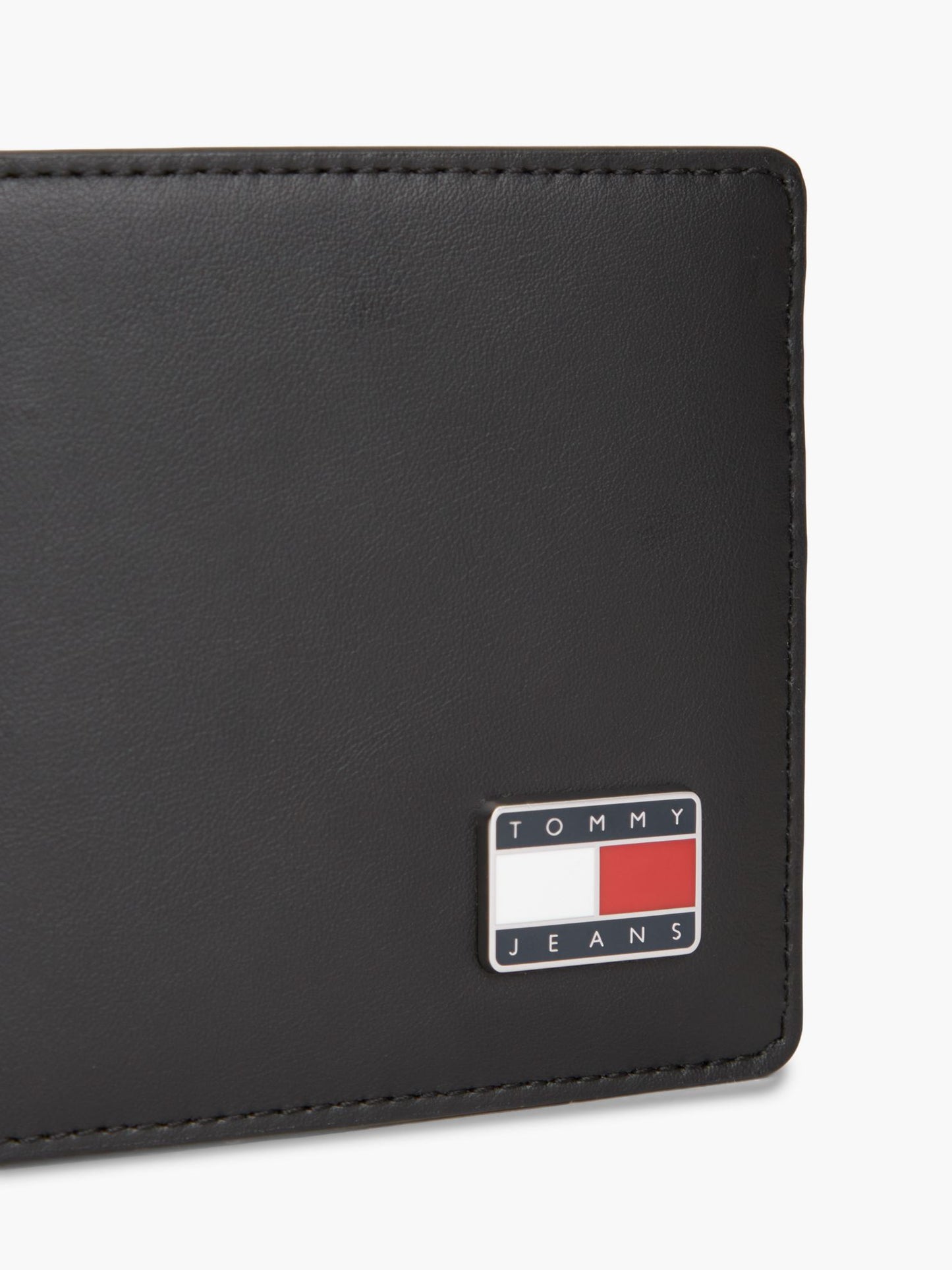 Tommy Hilfiger Tommy Jeans Smooth Leather Bifold Wallet