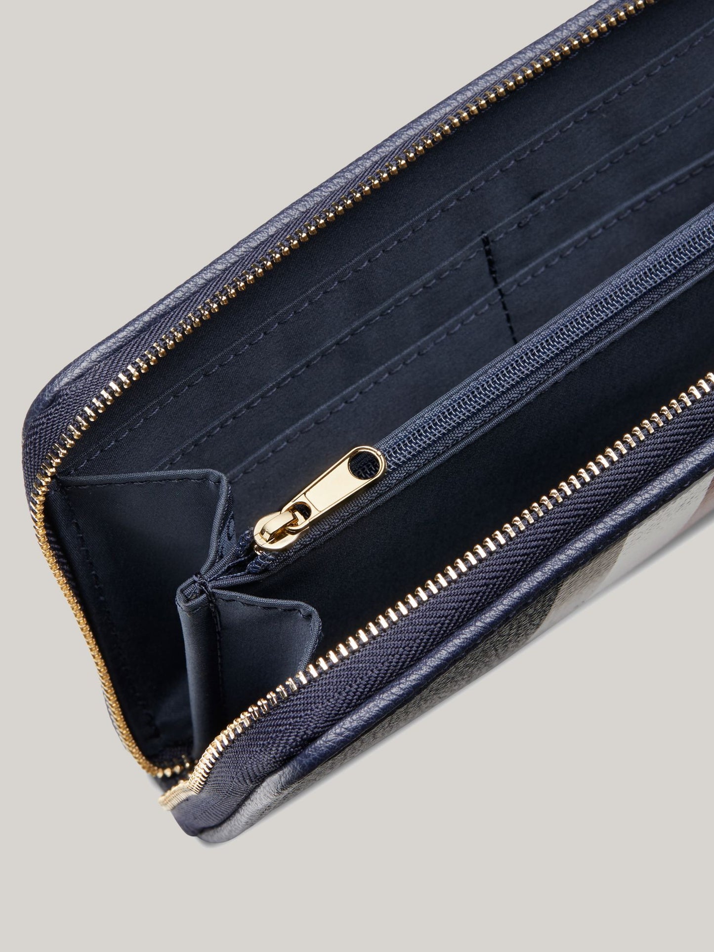 Tommy Hilfiger Large Stripe Wallet
