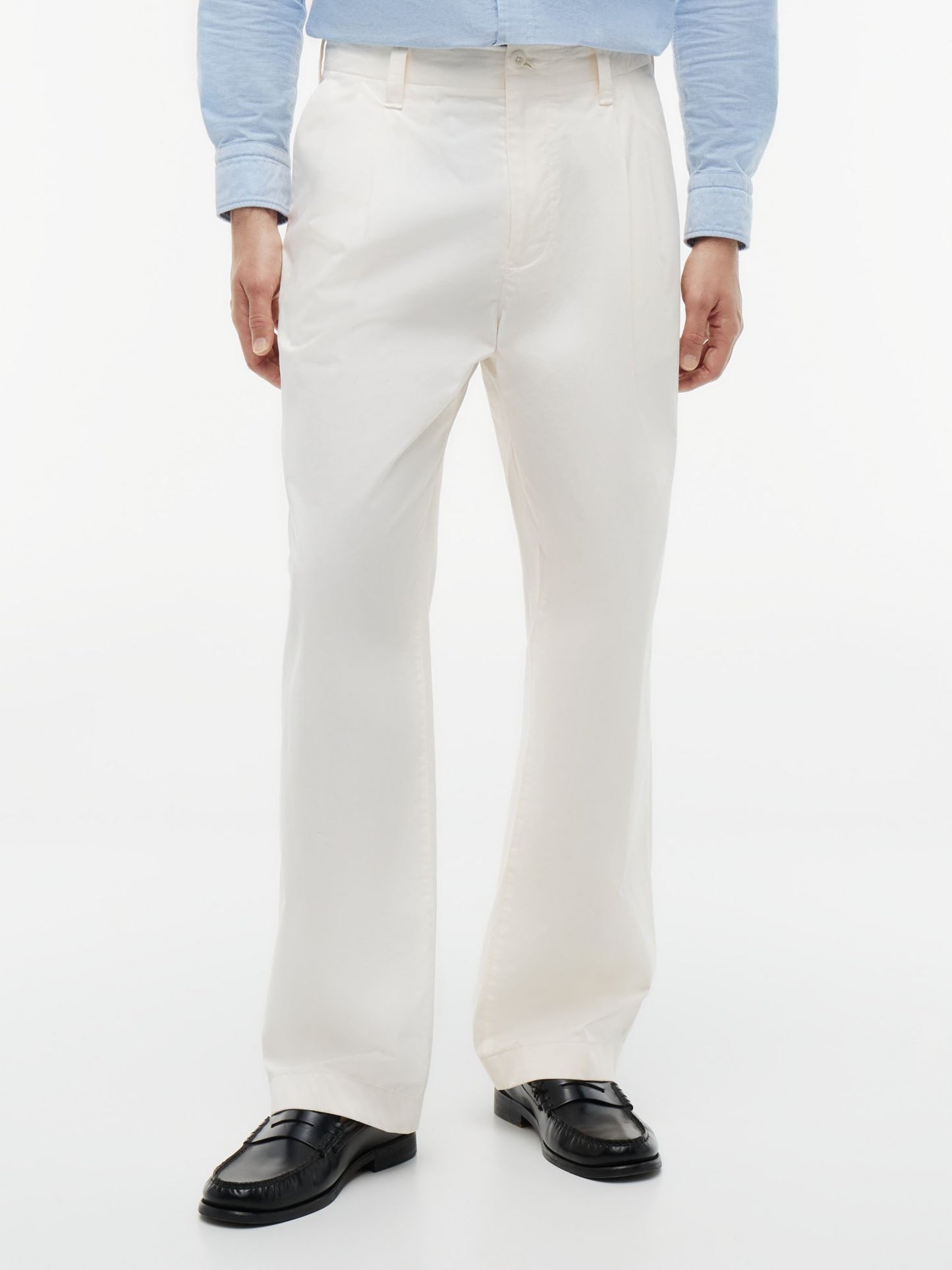 Tommy Hilfiger Loose Fit Pleated Paper-Touch Pant