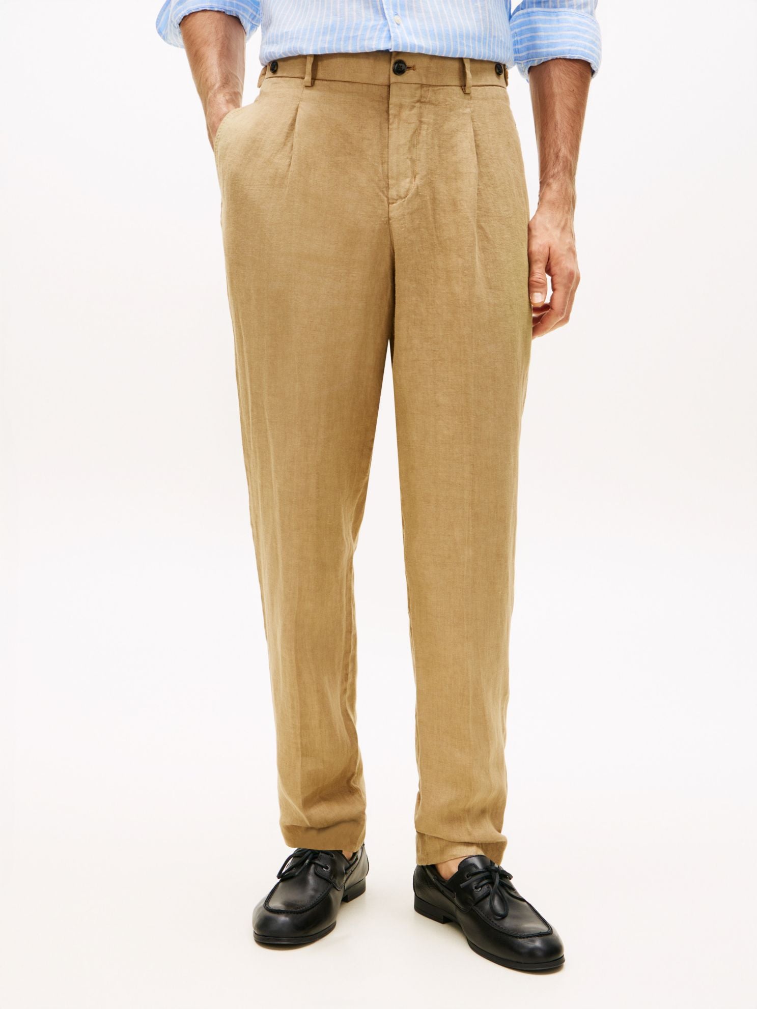 Tommy Hilfiger Garment-Dyed Linen Tapered Pant