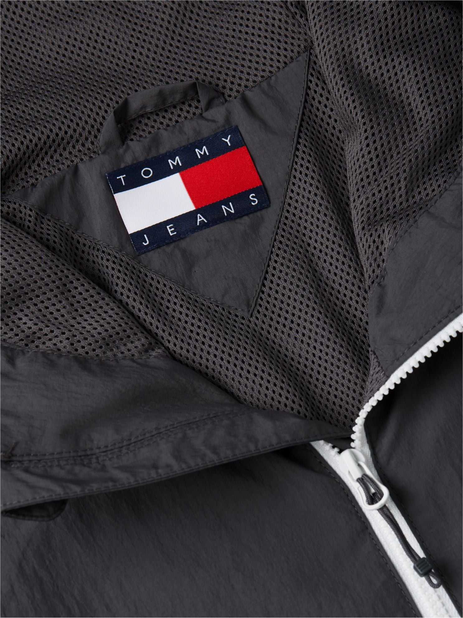 Tommy Hilfiger Tommy Jeans Packable Chicago Windbreaker