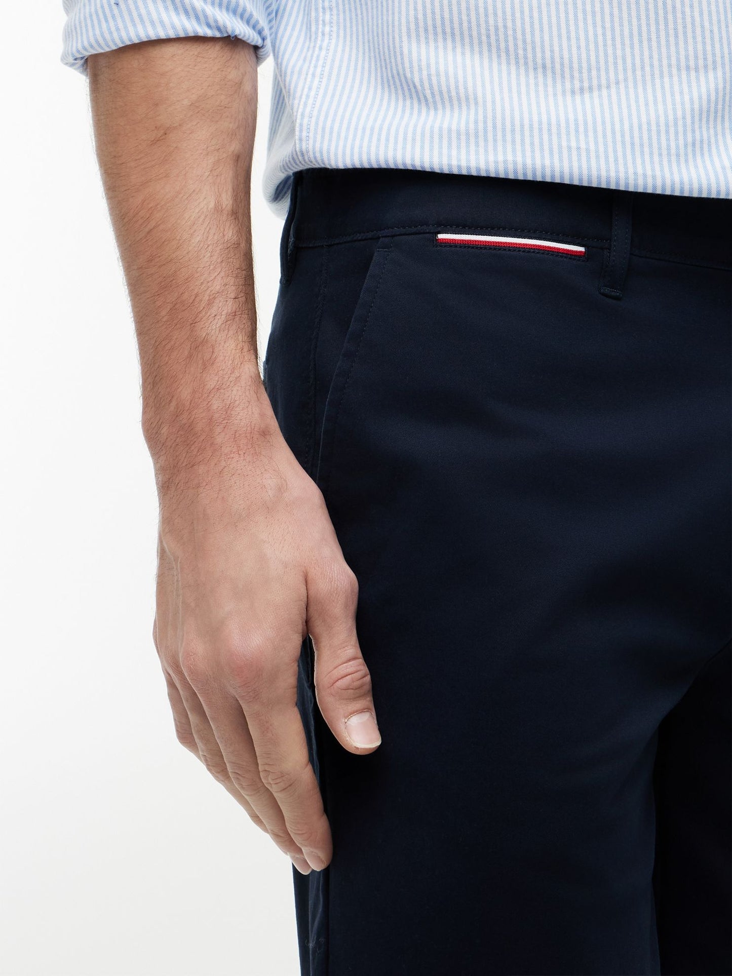Tommy Hilfiger Regular Fit 7" Comfort Waist Tommy Short