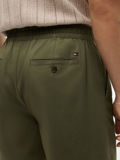 Tommy Hilfiger Regular Fit 7" Garment-Washed Short