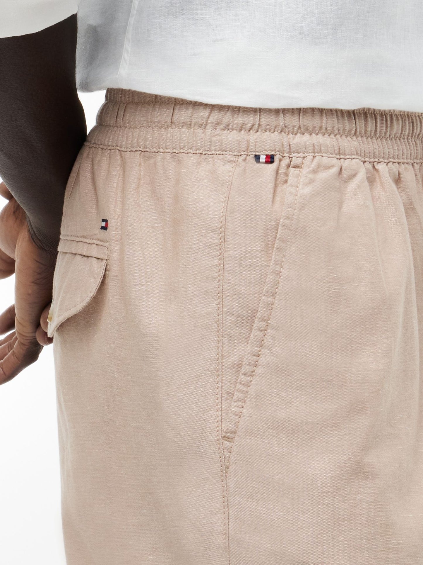 Tommy Hilfiger Regular Fit 7" Cotton-Linen Blend Short