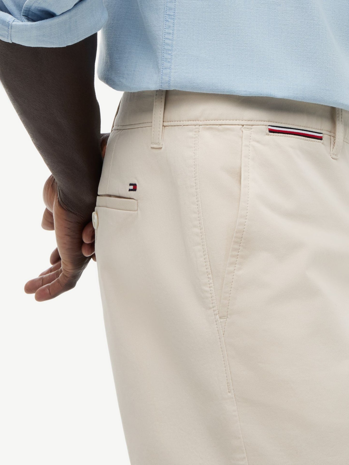 Tommy Hilfiger Regular Fit 5" Comfort Waist Tommy Short