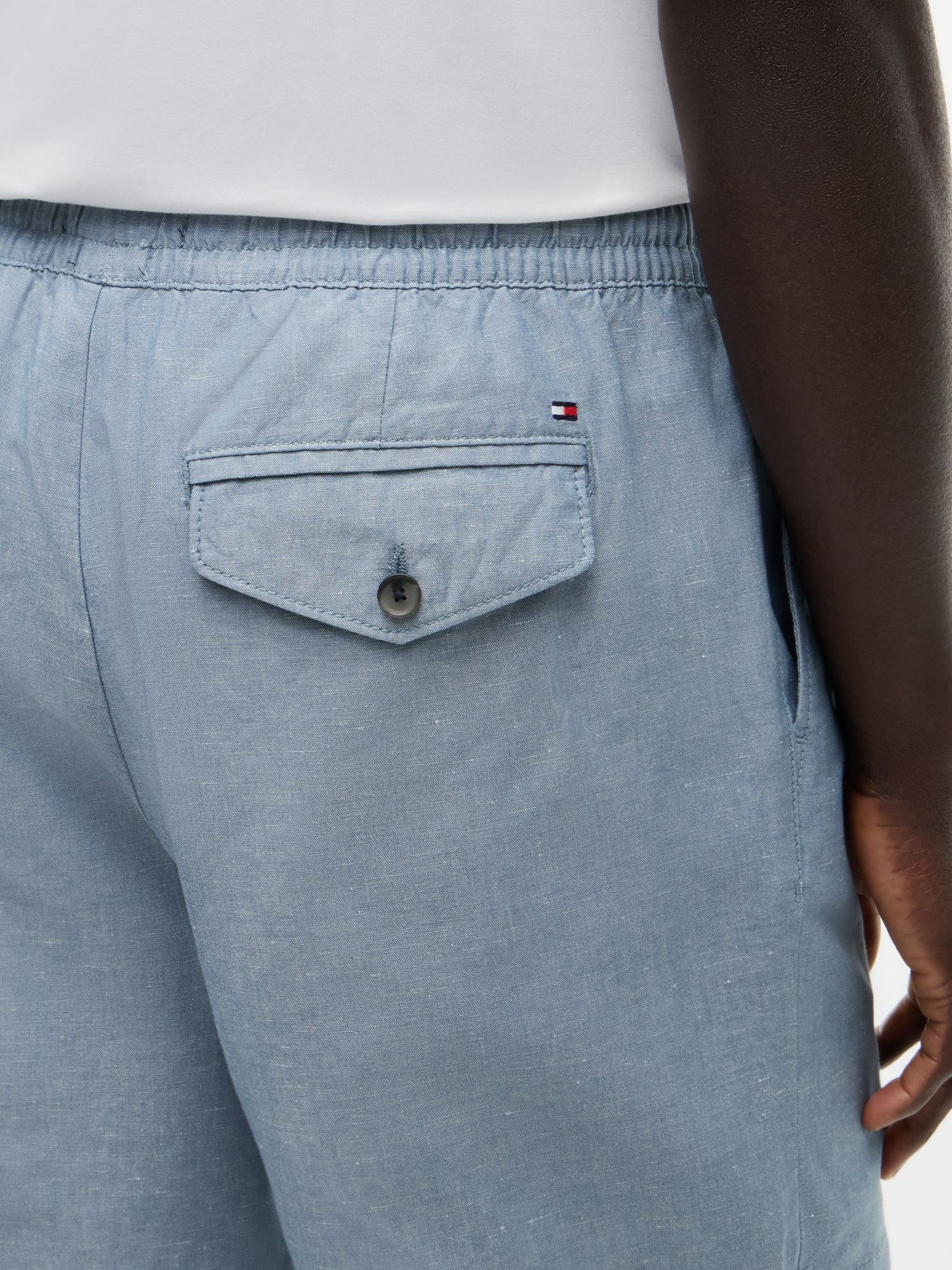 Tommy Hilfiger Regular Fit 7" Cotton-Linen Blend Short