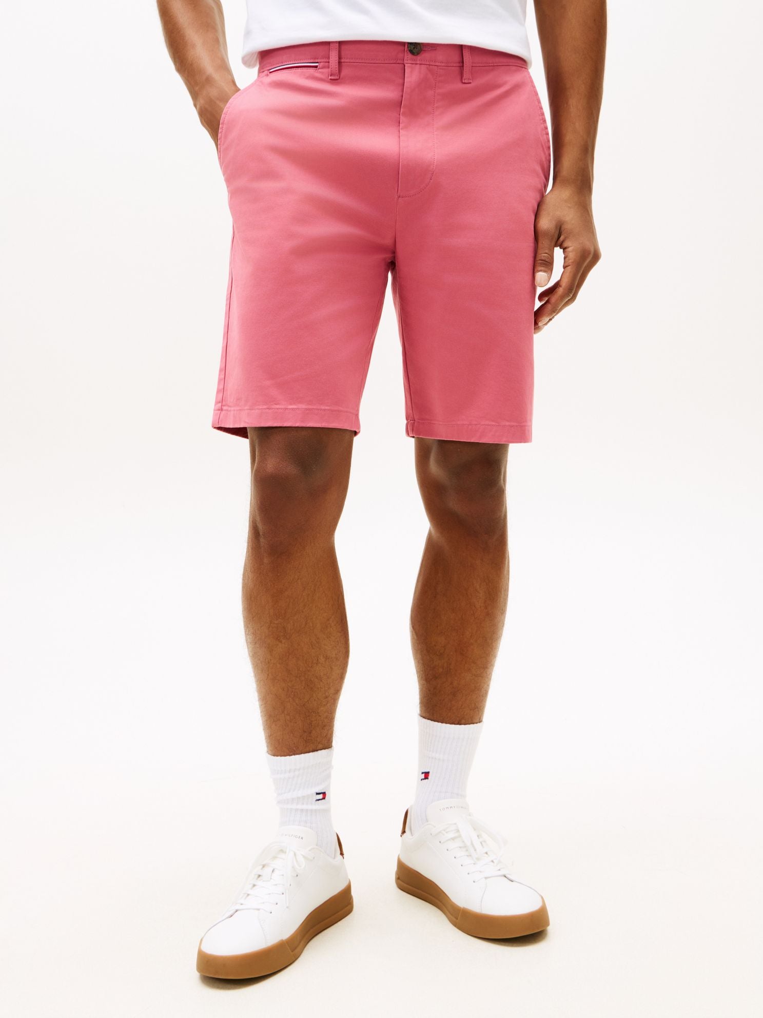 Tommy Hilfiger Regular Fit 9" Comfort Waist Tommy Short