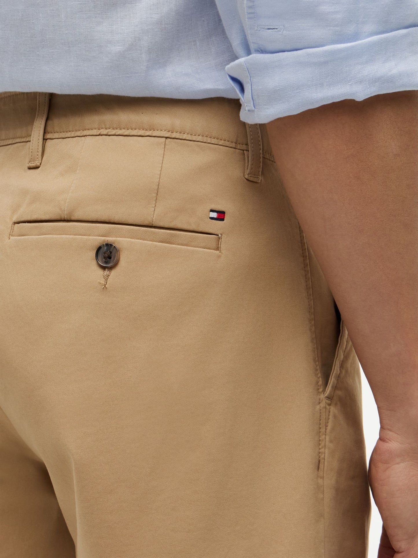 Tommy Hilfiger Regular Fit 7" Comfort Waist Tommy Short