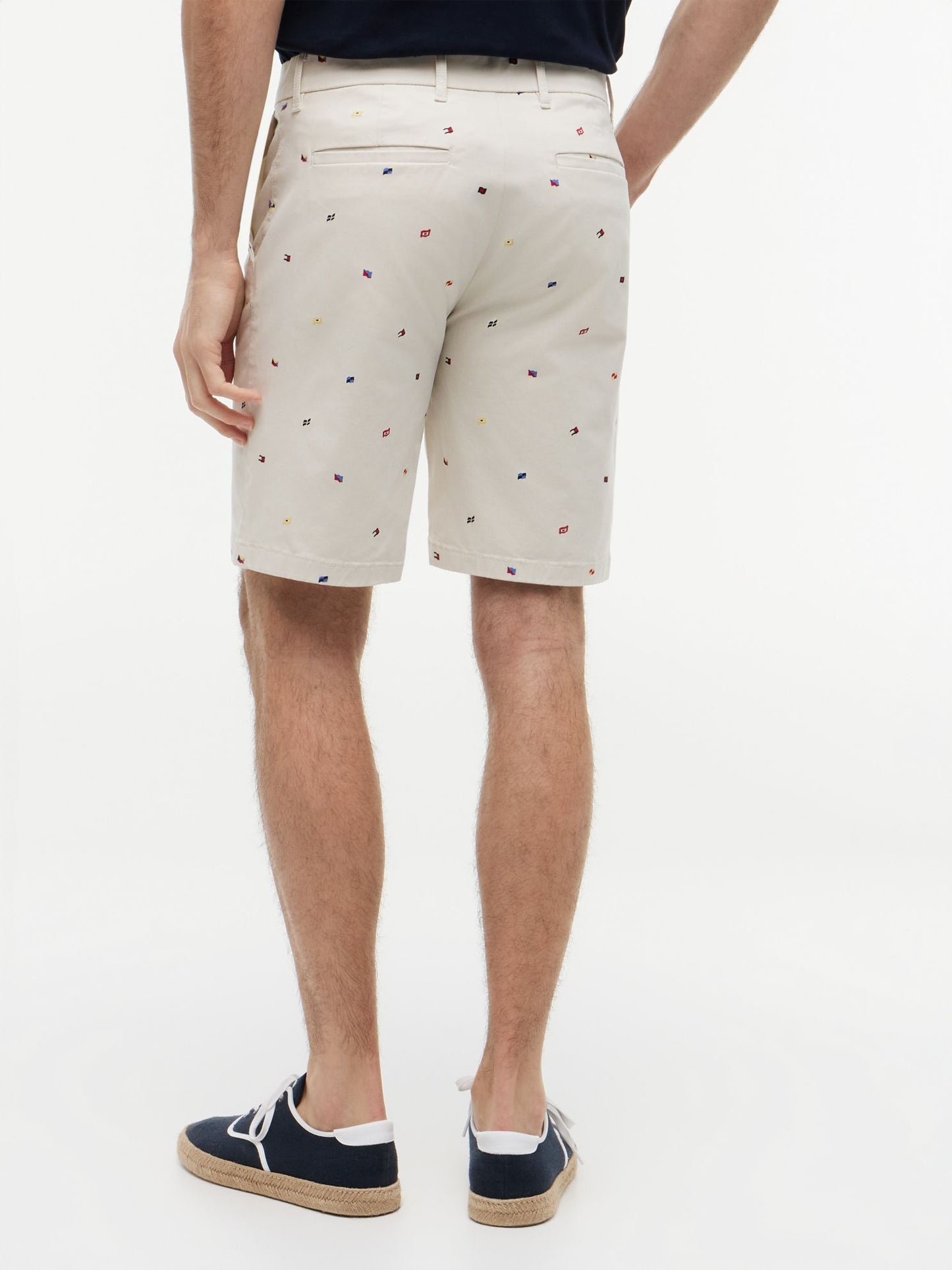 Tommy Hilfiger Regular Fit 9" Sailing Flag Print Short