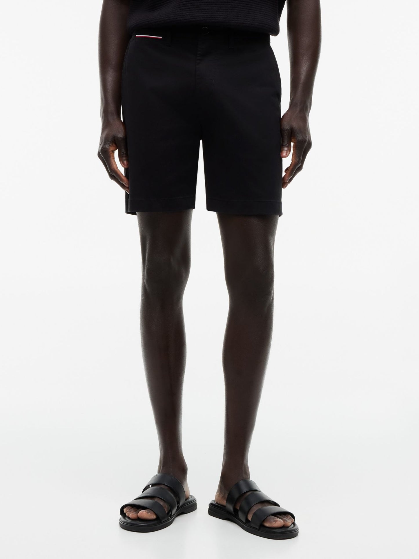 Tommy Hilfiger Regular Fit 7" Comfort Waist Tommy Short
