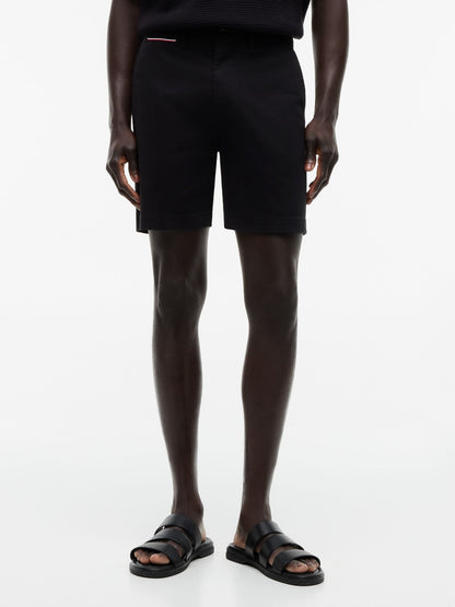 Tommy Hilfiger Regular Fit 7" Comfort Waist Tommy Short