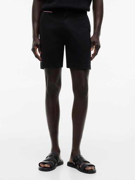 Tommy Hilfiger Regular Fit 7" Comfort Waist Tommy Short