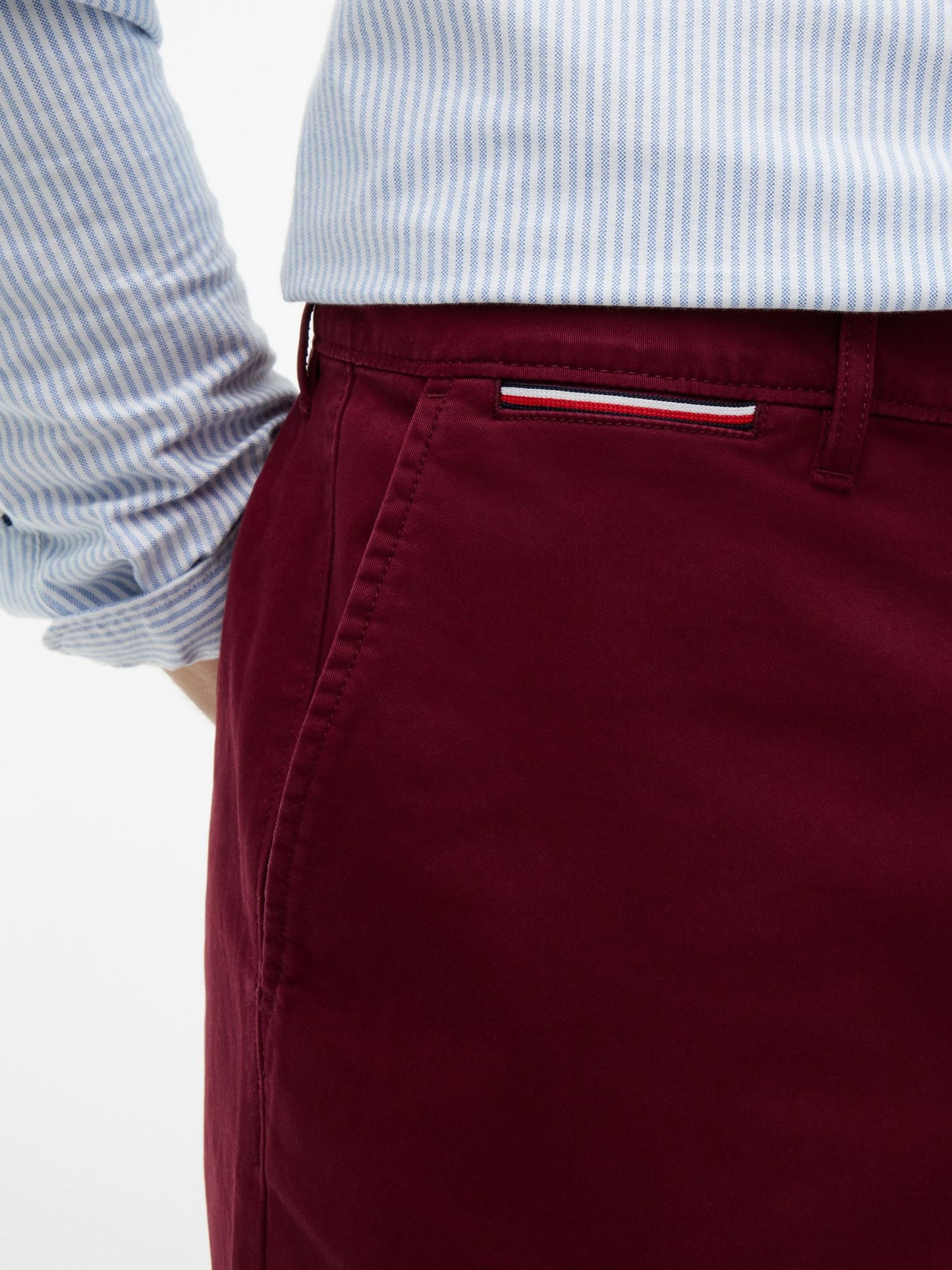 Tommy Hilfiger Regular Fit 9" Comfort Waist Tommy Short
