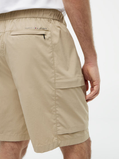 Tommy Hilfiger Relaxed Fit 8" Utility Tech Short