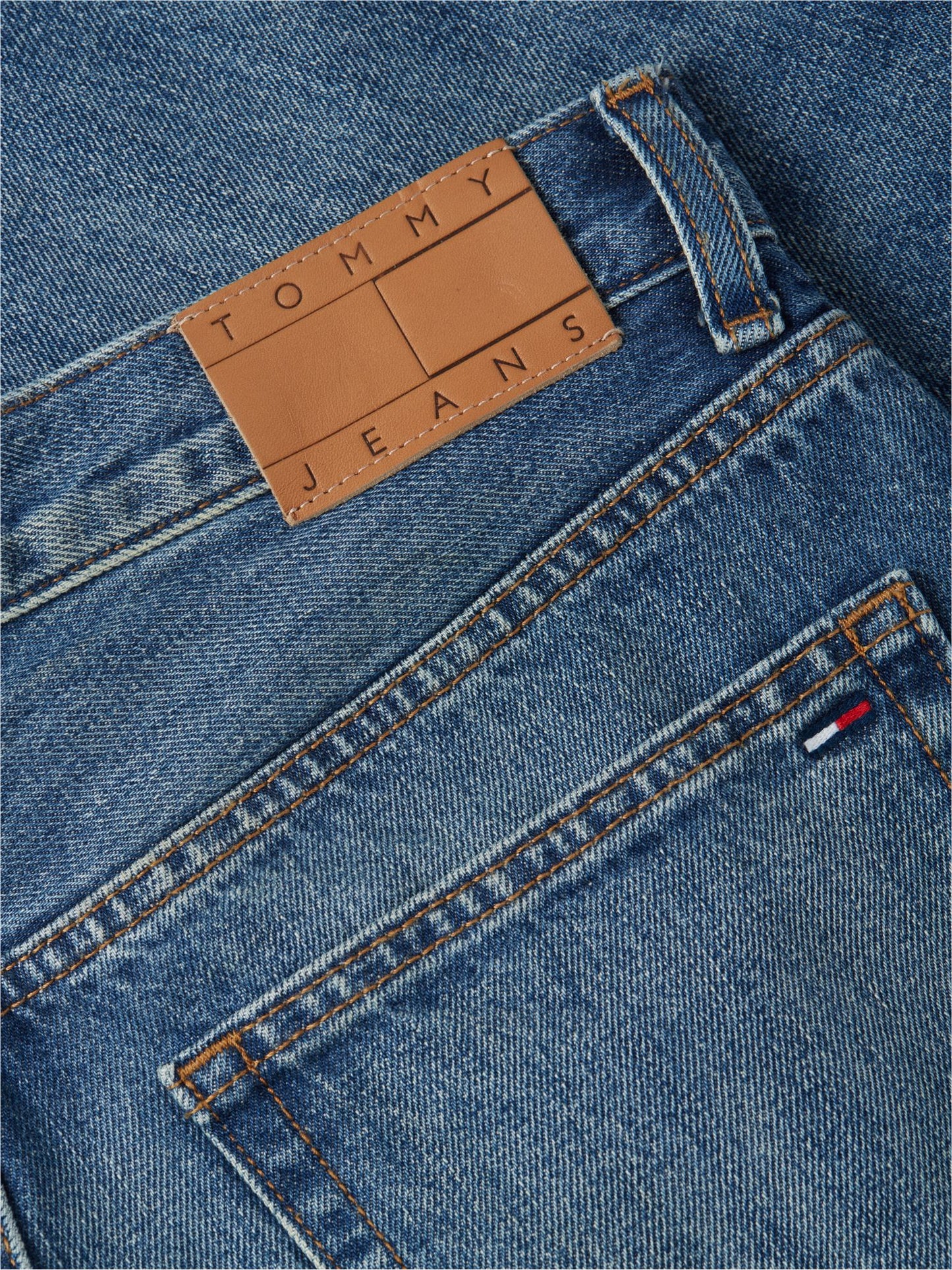 Tommy Hilfiger Tommy Jeans Tapered Straight Jean