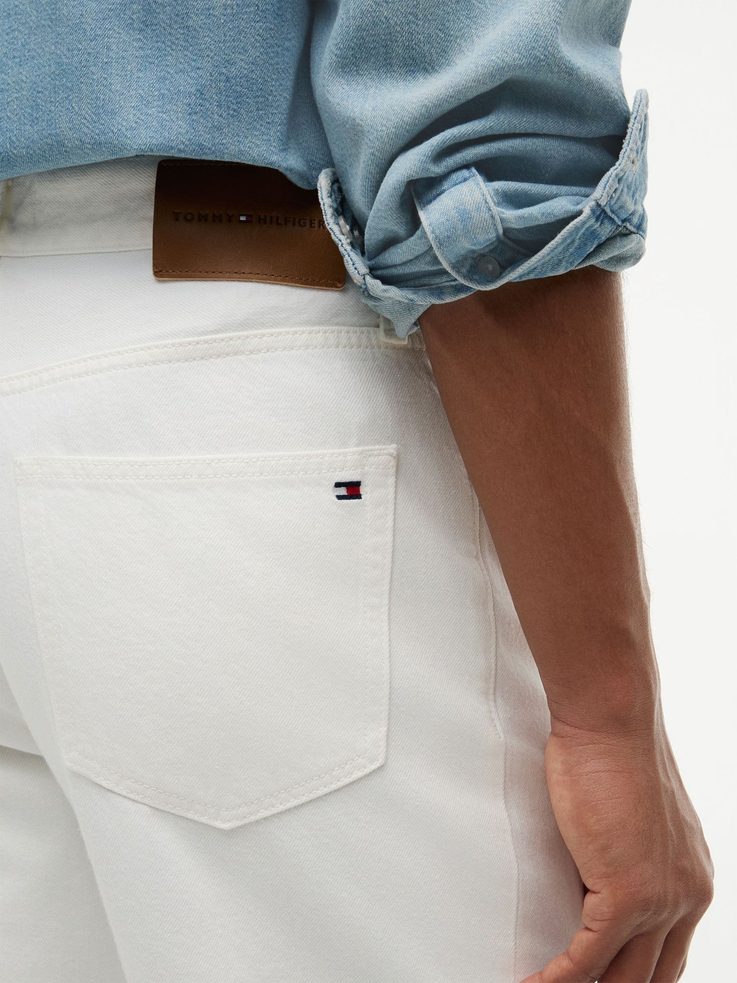 Tommy Hilfiger Garment-Dyed Relaxed Jean