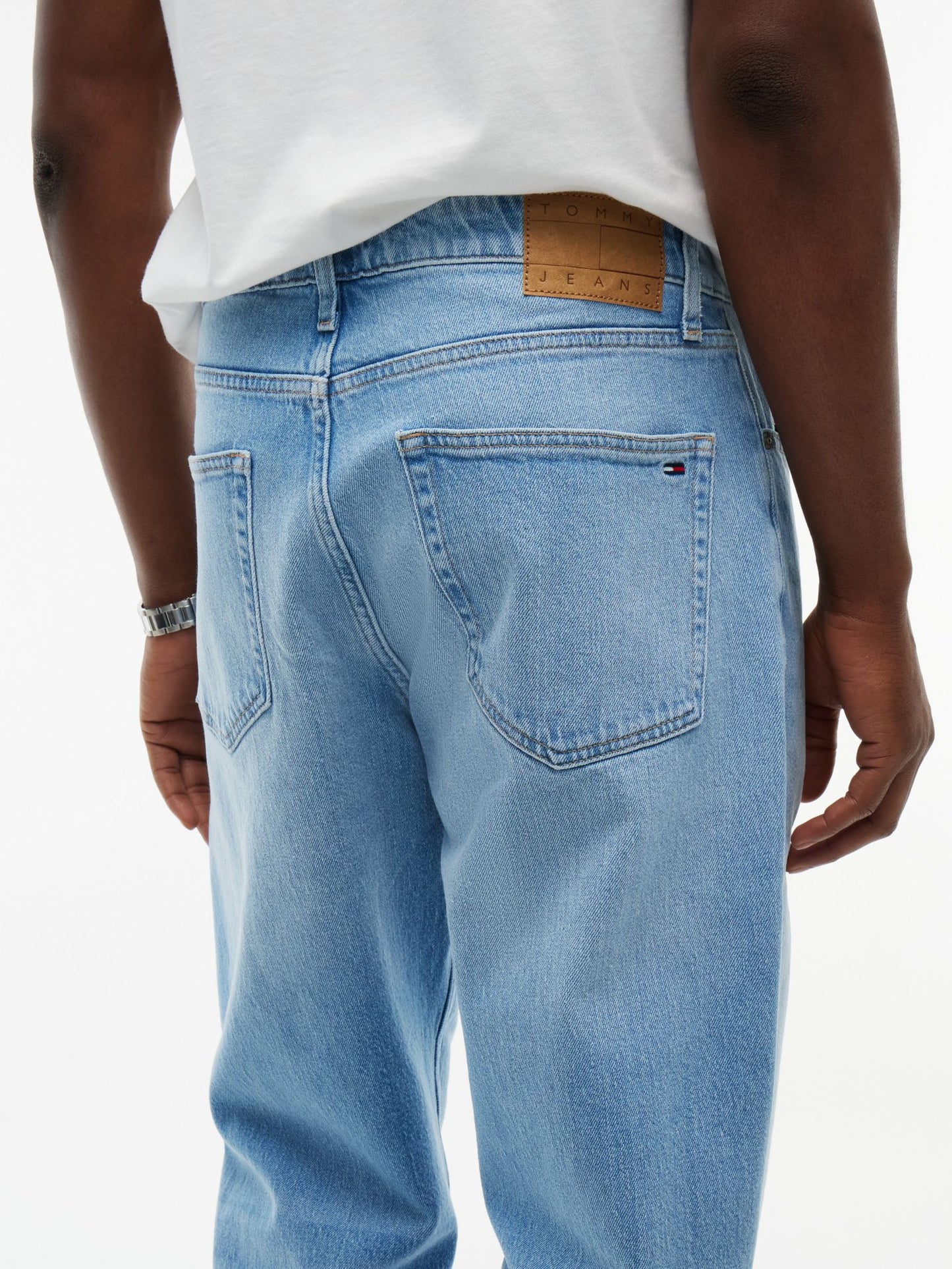 Tommy Hilfiger Tommy Jeans Tapered Straight Jean