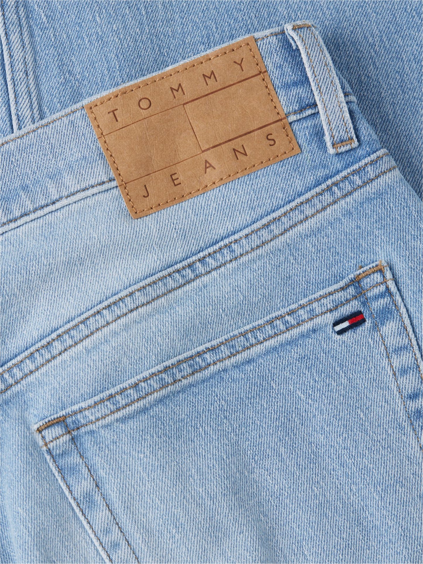 Tommy Hilfiger Tommy Jeans Tapered Straight Jean