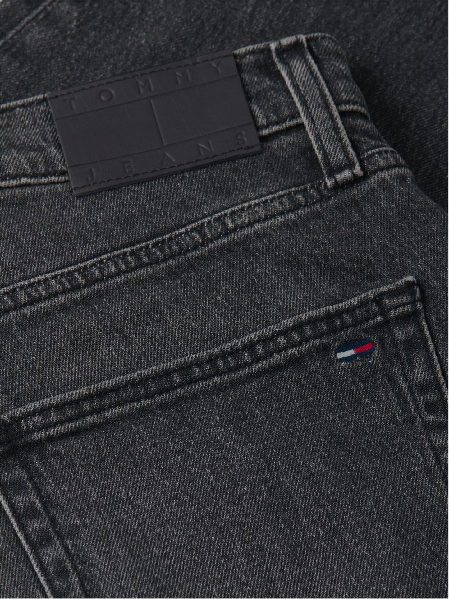 Tommy Hilfiger Tommy Jeans Relaxed Straight Jean