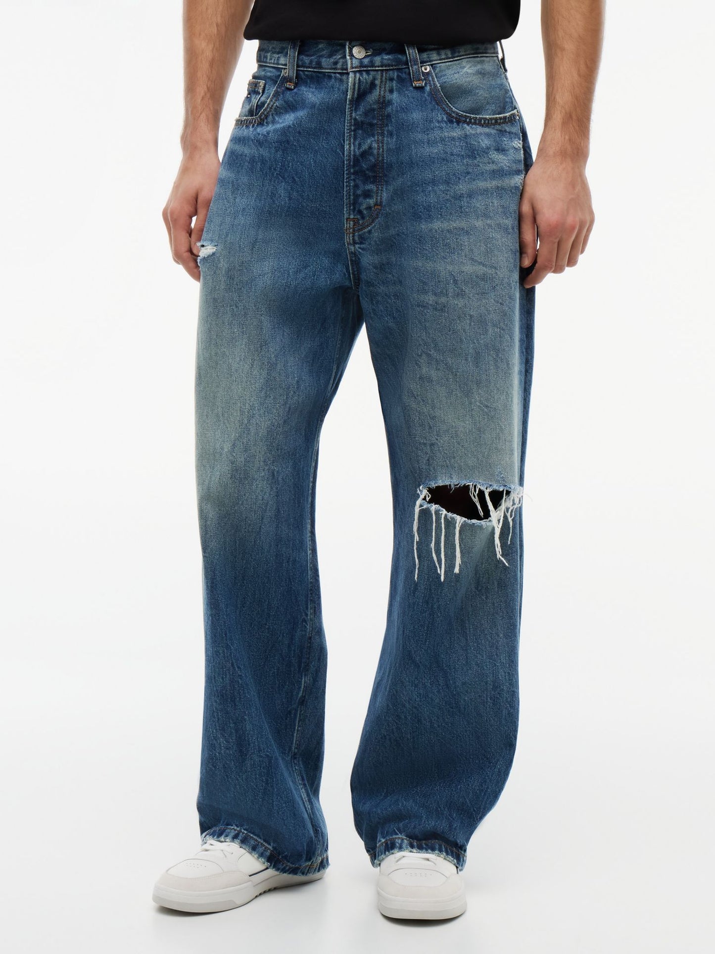 Tommy Hilfiger Tommy Jeans Distressed Baggy Jean