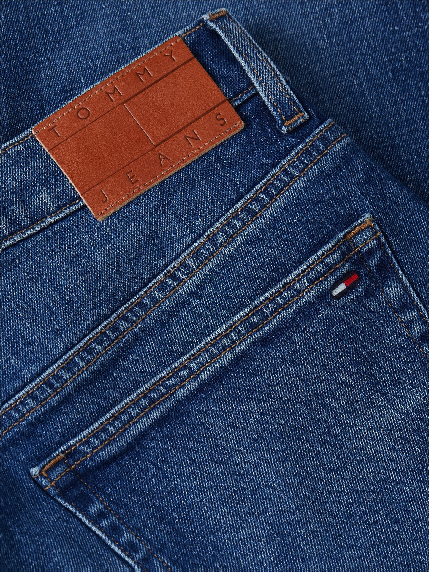 Tommy Hilfiger Tommy Jeans Tapered Straight Jean
