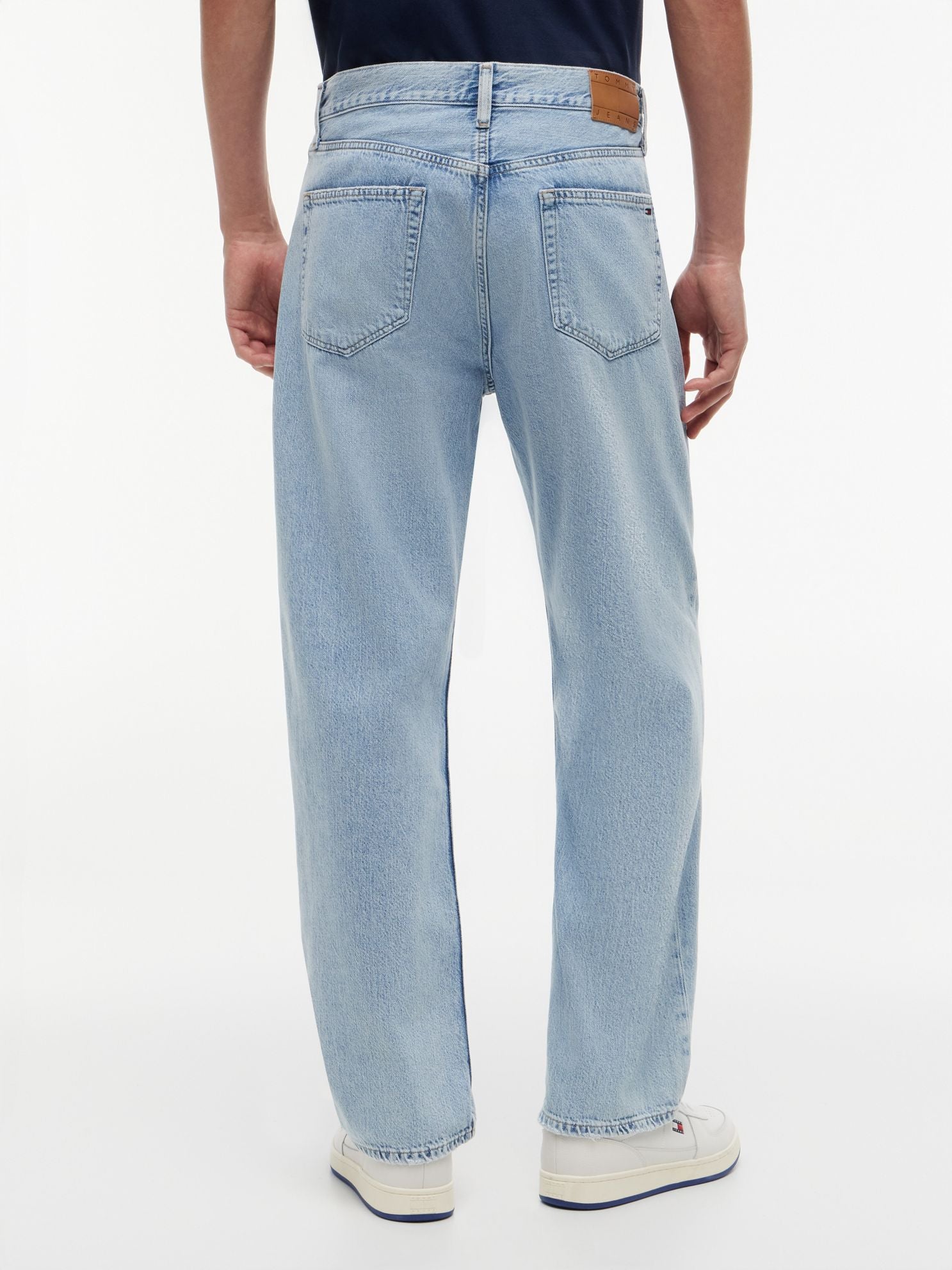 Tommy Hilfiger Tommy Jeans Flag Pocket Loose Jean