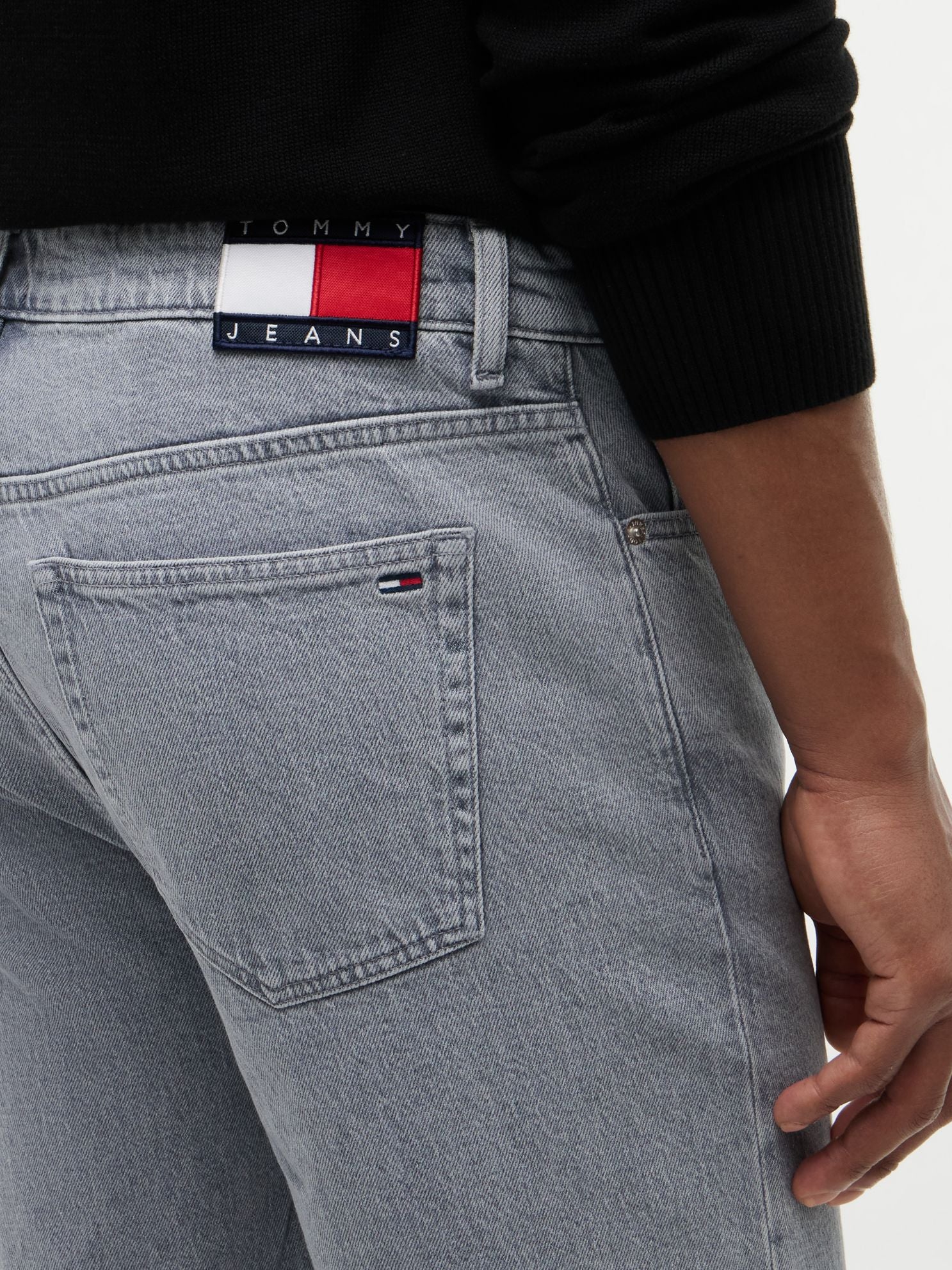 Tommy Hilfiger Tommy Jeans Tapered Straight Jean