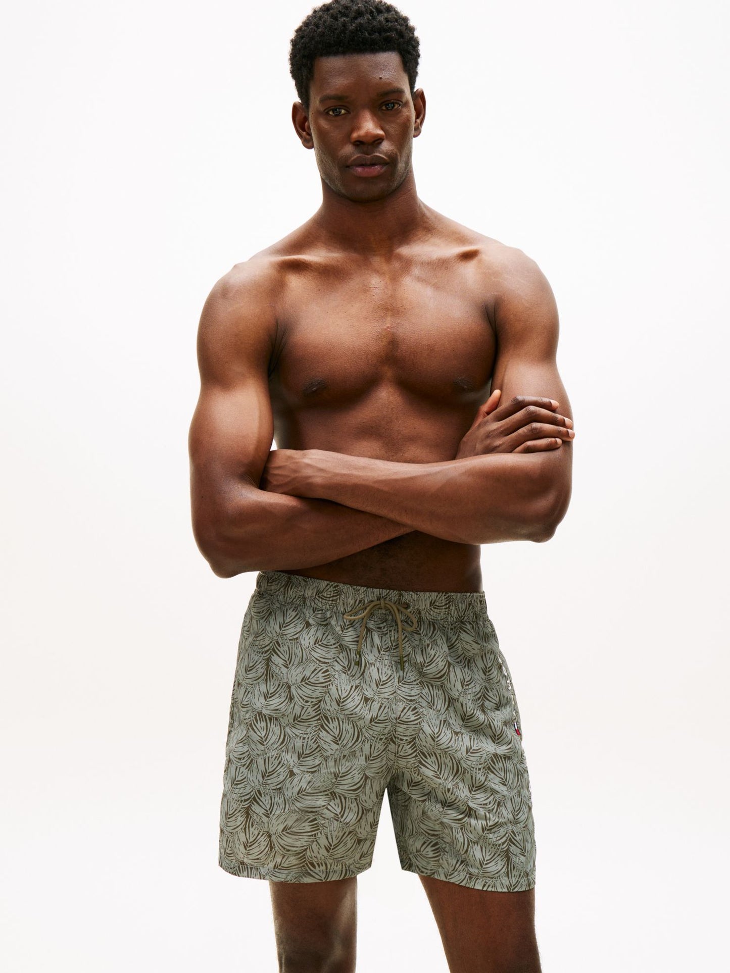 Tommy Hilfiger Palm Leaf Print 7" Swim Trunk