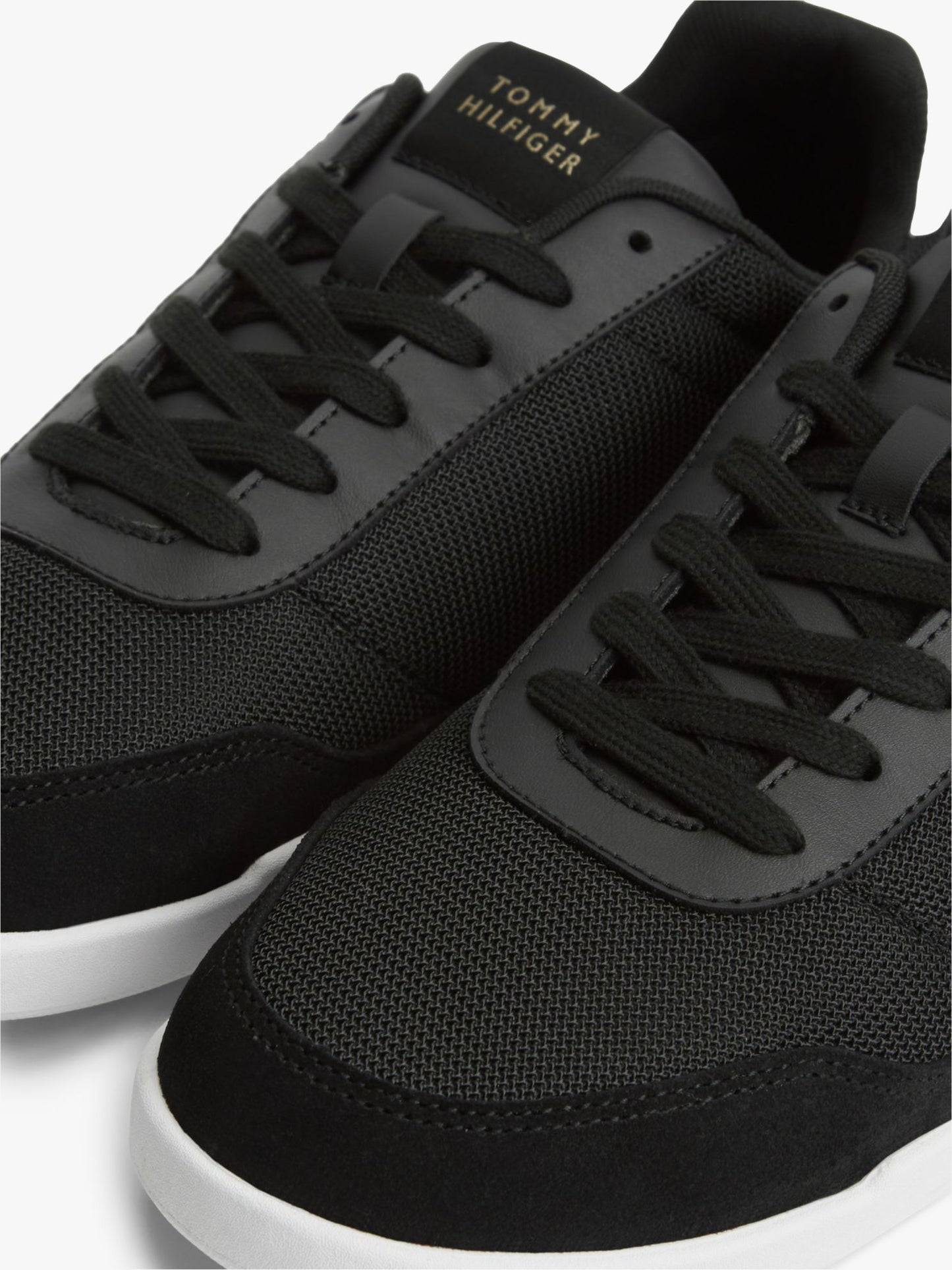 Tommy Hilfiger Mixed-Media Low-Top Cupsole Sneaker