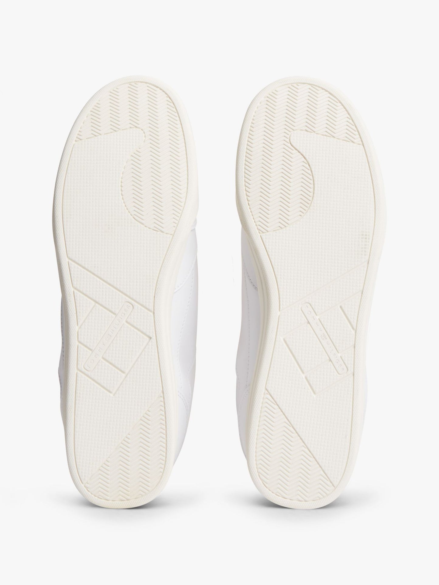Tommy Hilfiger Leather Low-Top Cupsole Sneaker