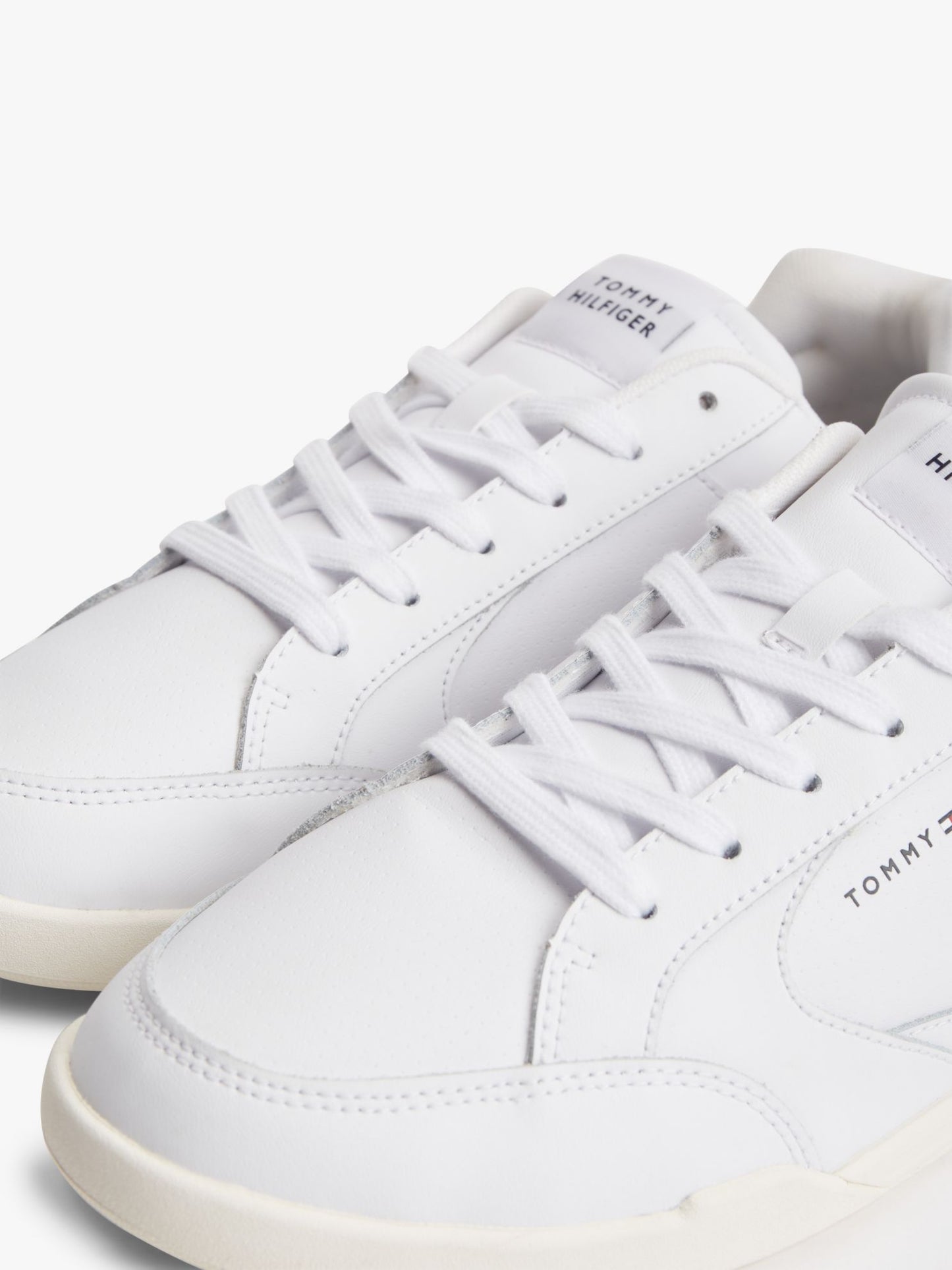 Tommy Hilfiger Leather Low-Top Cupsole Sneaker