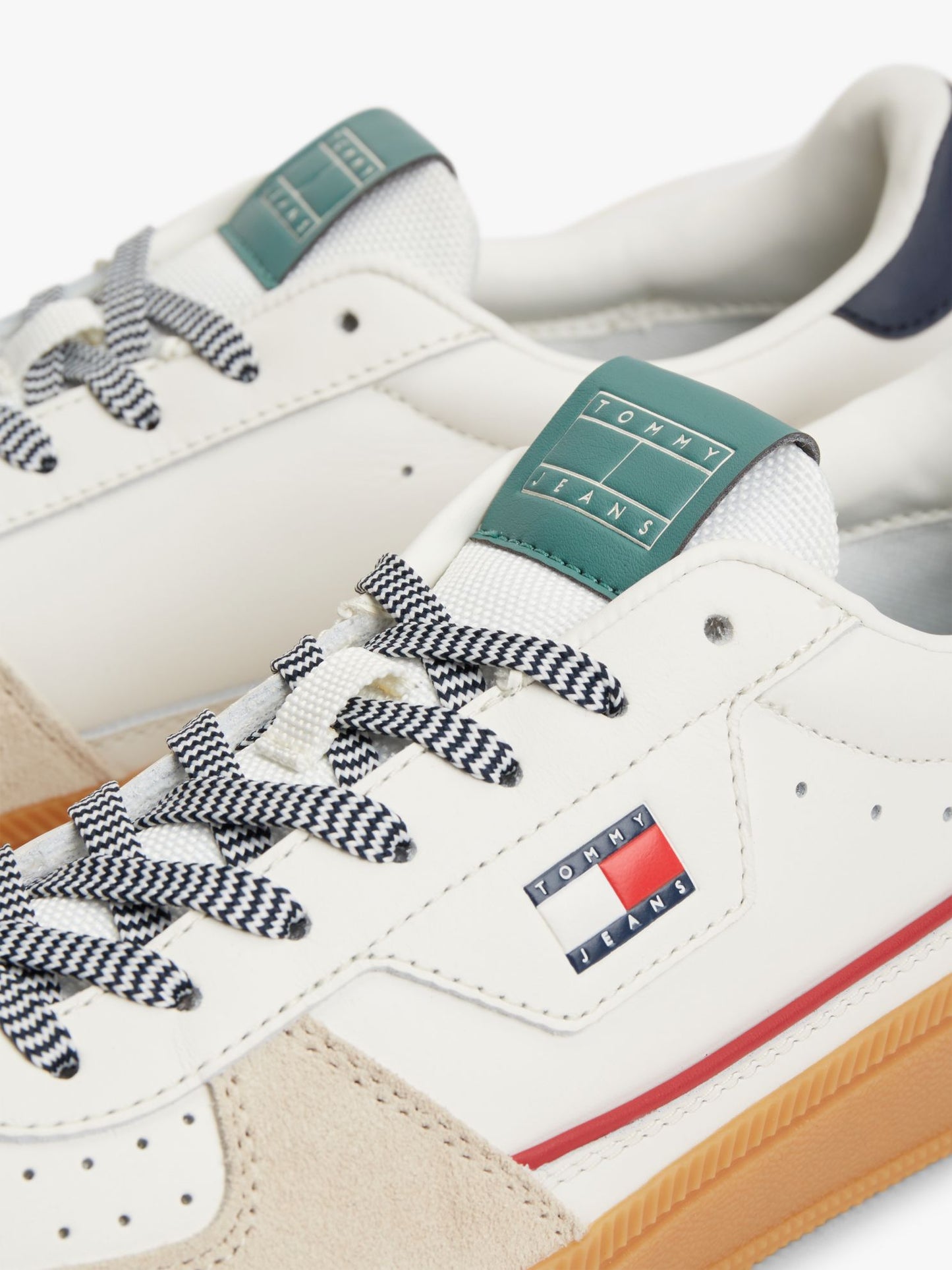 Tommy Hilfiger Tommy Jeans Mixed-Texture Skater Sneaker