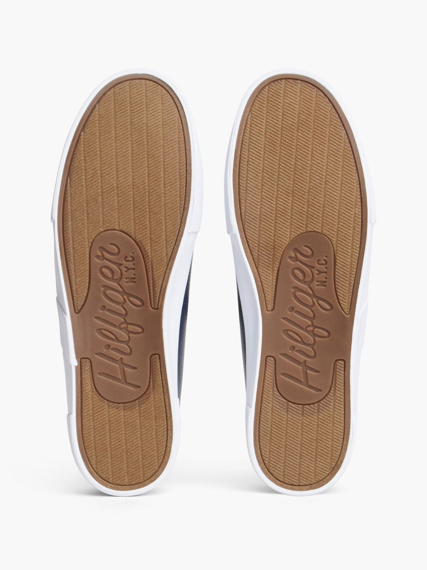 Tommy Hilfiger Pebbled Low-Top Sneaker