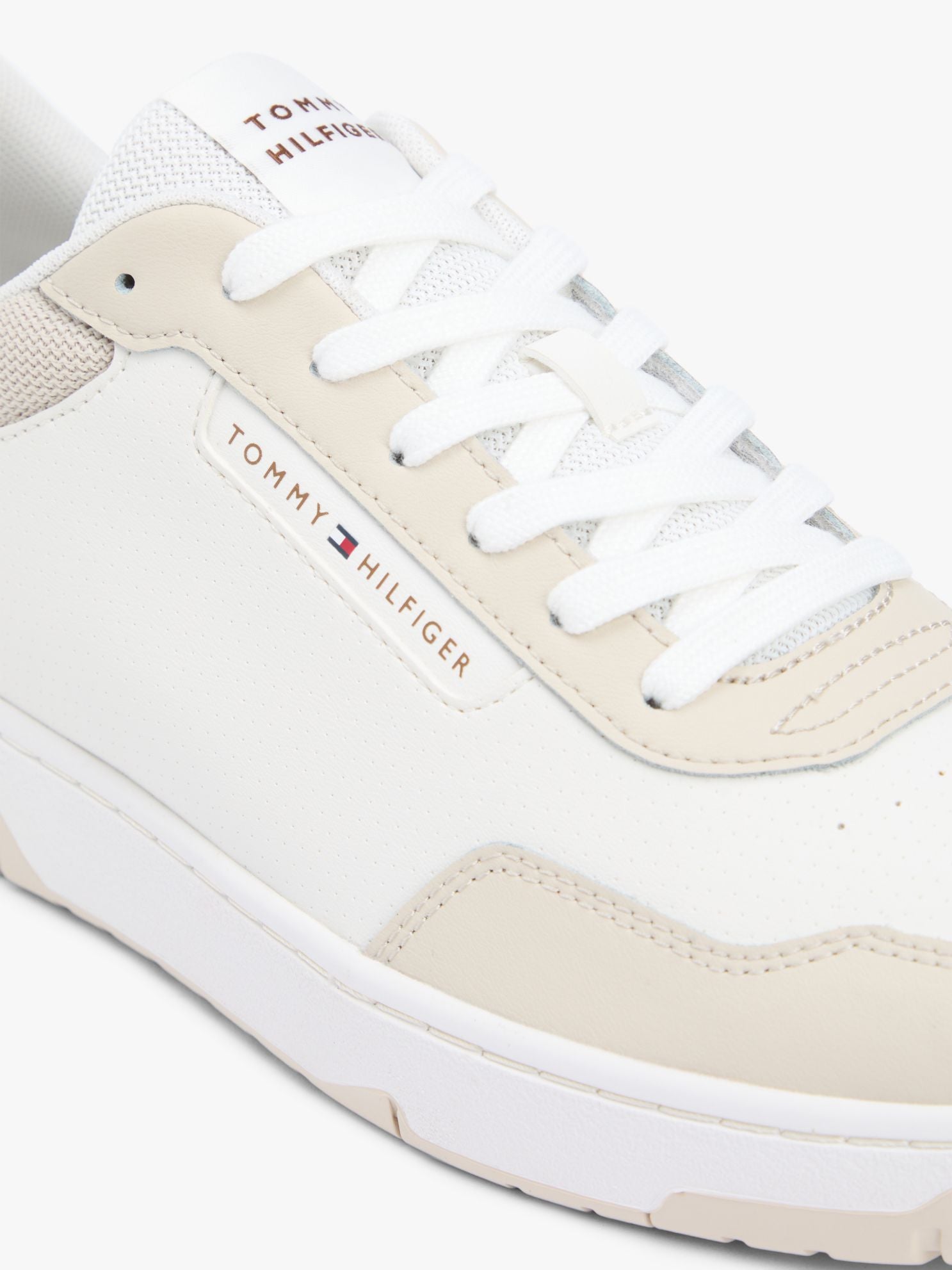Tommy Hilfiger Leather Mix Low-Top Sneaker