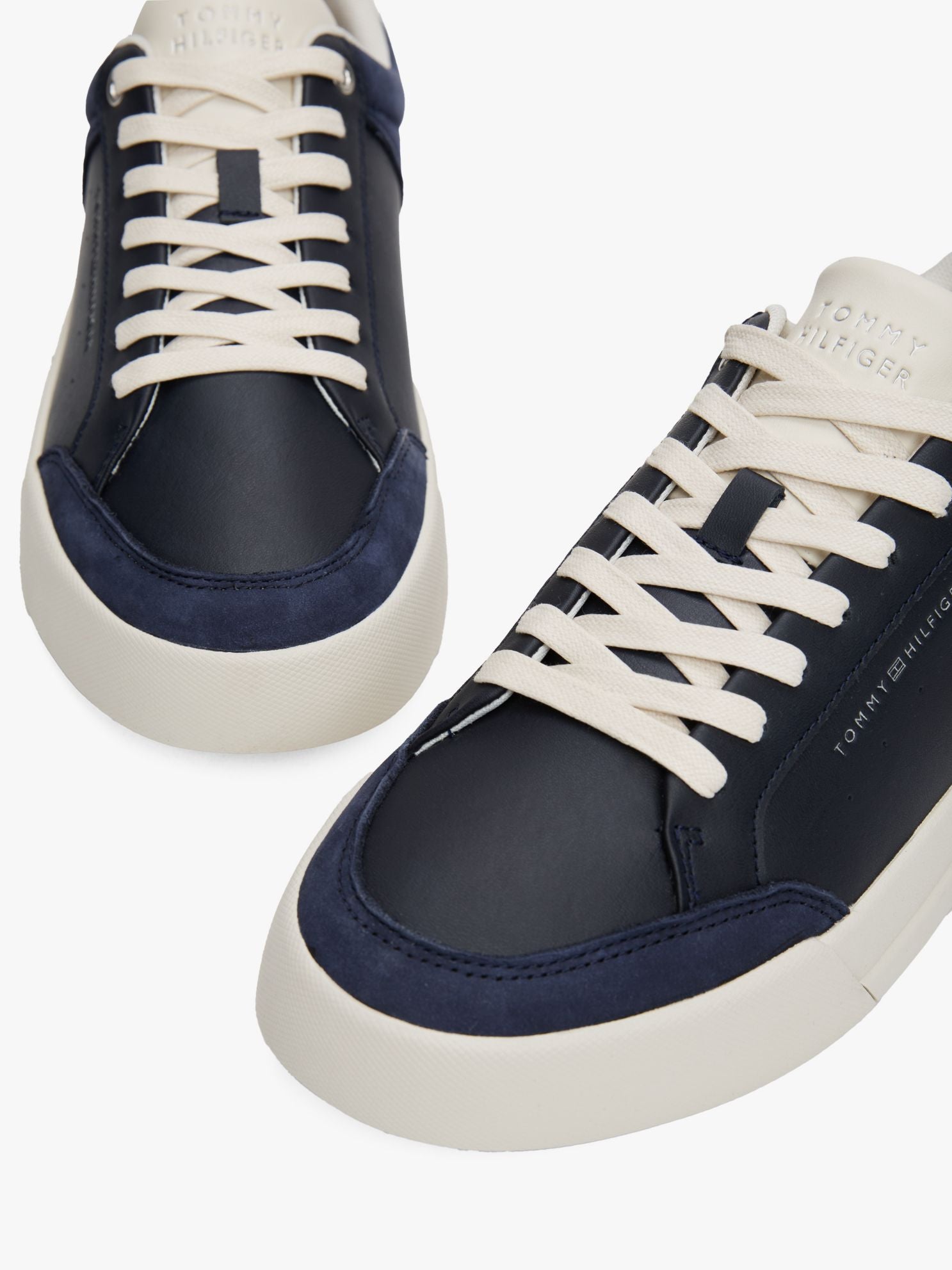 Tommy Hilfiger Tonal Logo Court Sneaker