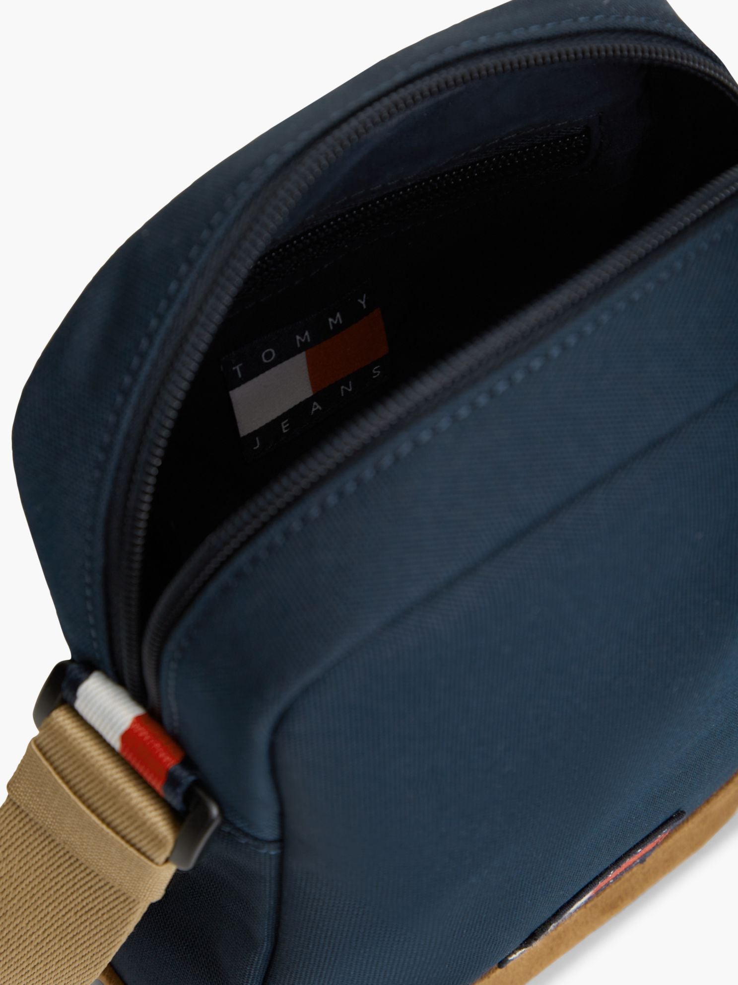 Tommy Hilfiger Tommy Jeans Mixed-Media Reporter Bag