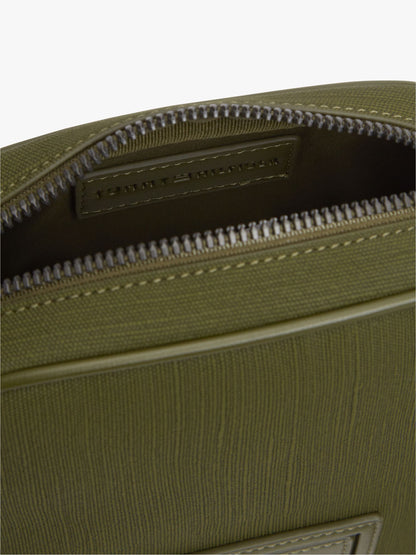 Tommy Hilfiger Hilfiger Logo Textured Mini Reporter Bag