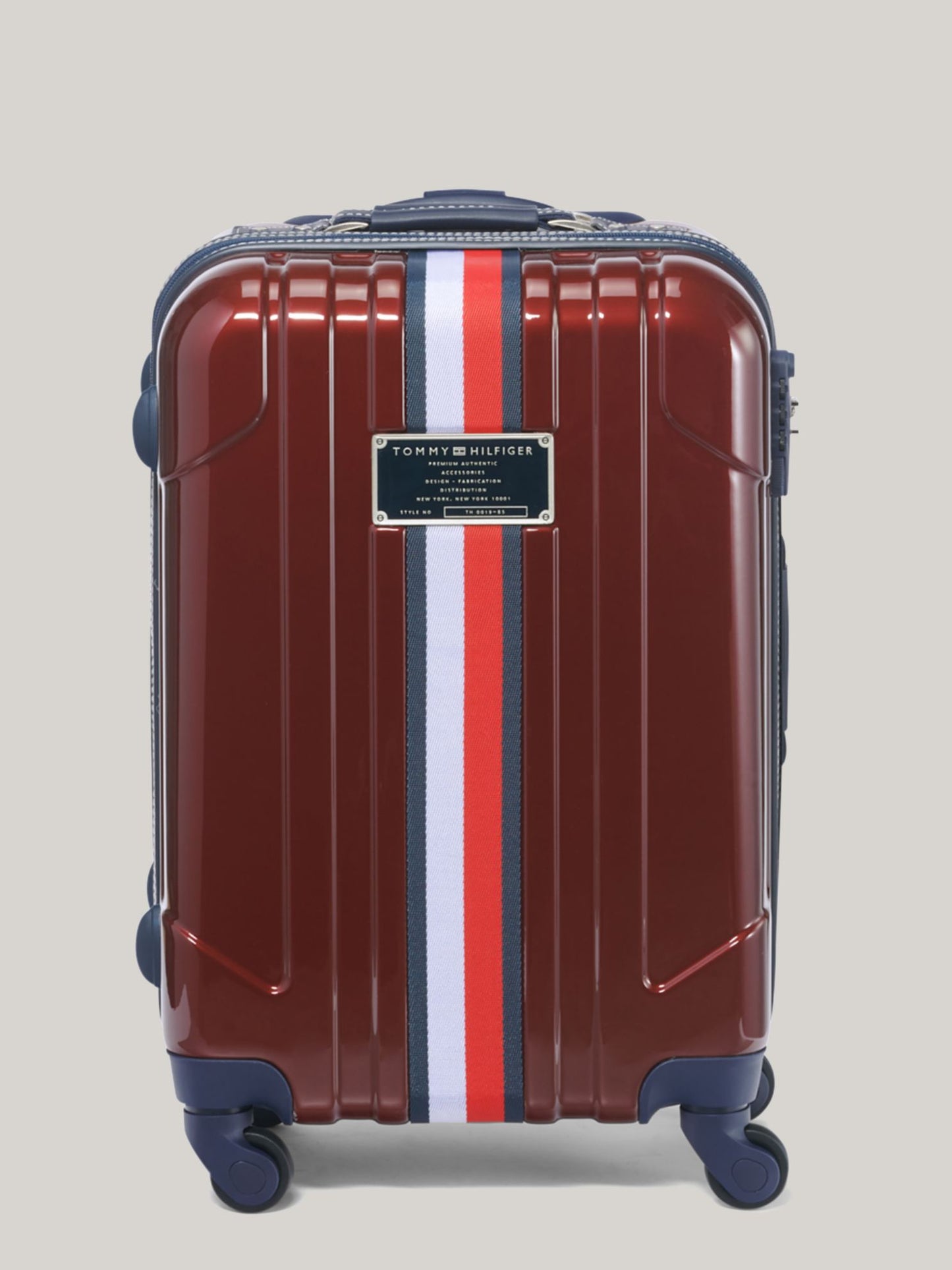 Tommy Hilfiger 21" Hardcase Spinner Suitcase