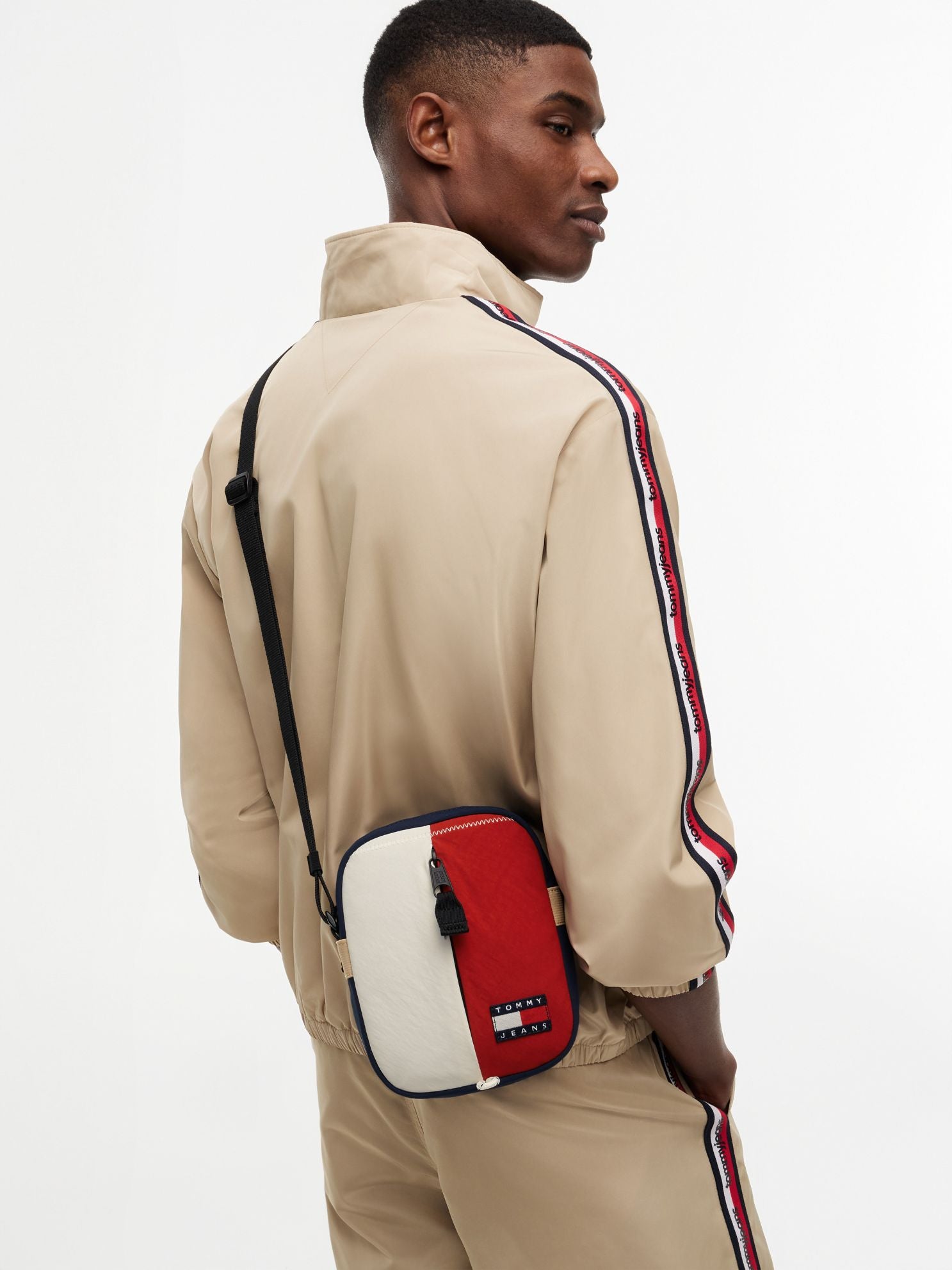 Tommy Hilfiger Tommy Jeans Water-Repellent Reporter Bag