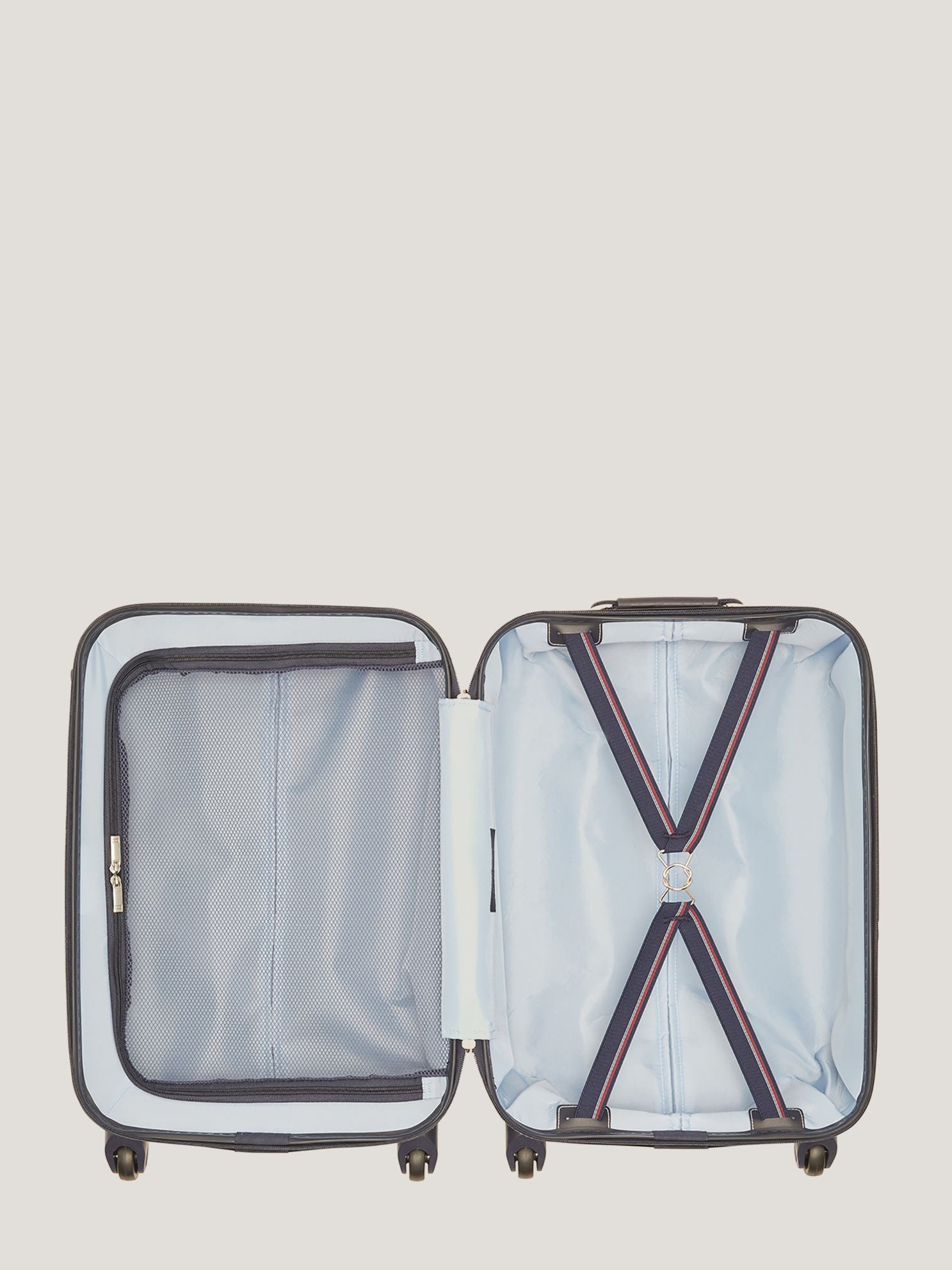 Tommy Hilfiger 21" Hardcase Spinner Luggage