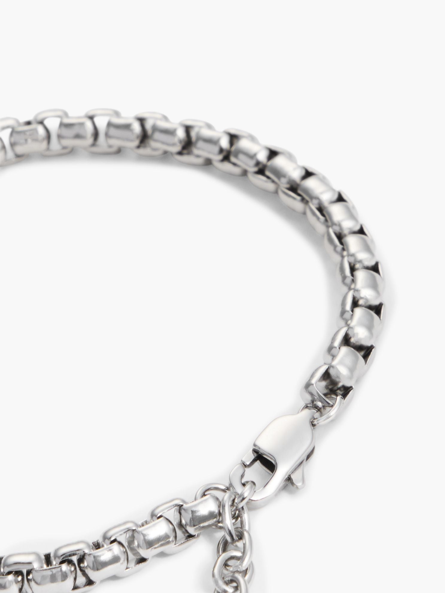 Tommy Hilfiger Compass Medallion Chain Bracelet