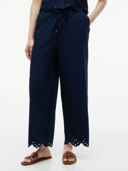 Tommy Hilfiger Embroidered Eyelet Cropped Pull-On Pant