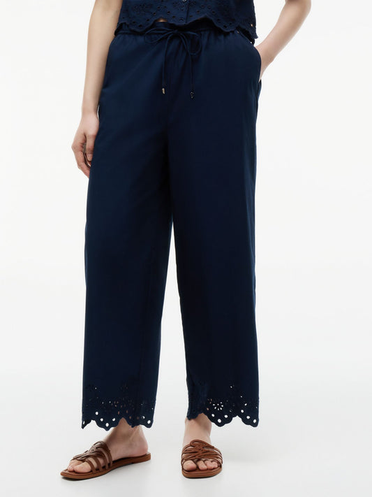 Tommy Hilfiger Embroidered Eyelet Cropped Pull-On Pant