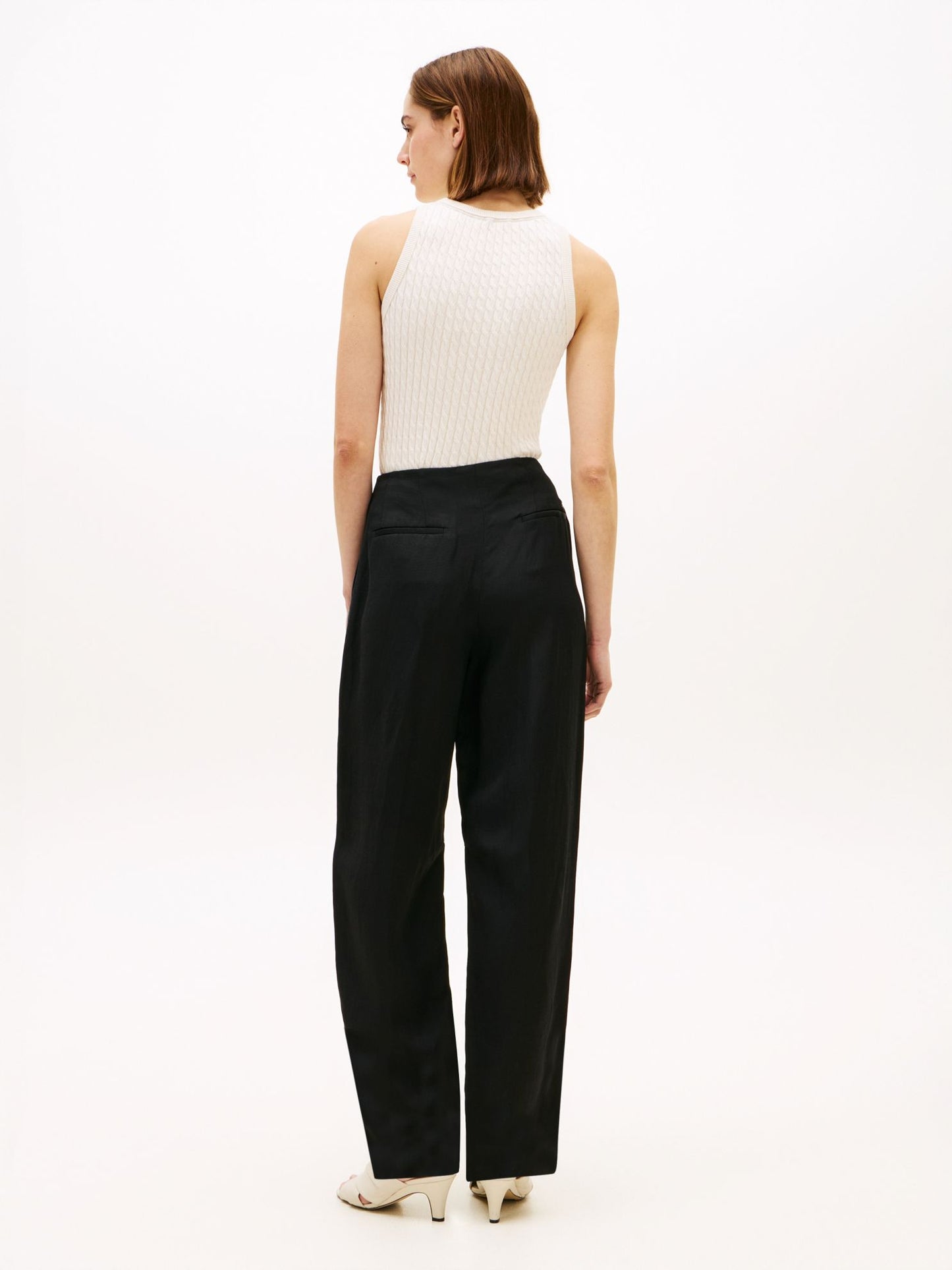 Tommy Hilfiger Tailored Linen-Blend Barrel Pant