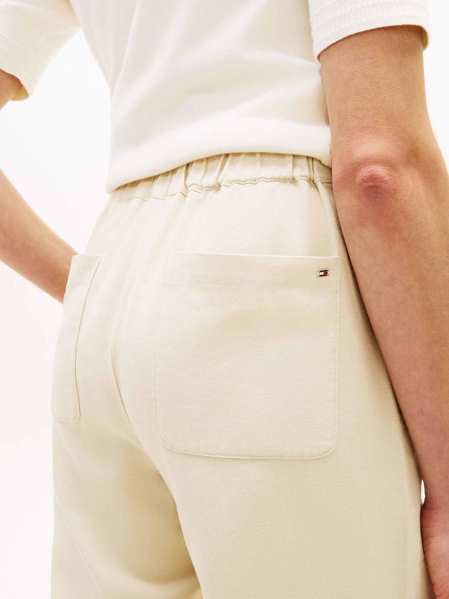 Tommy Hilfiger Lightweight Twill Straight Leg Pant