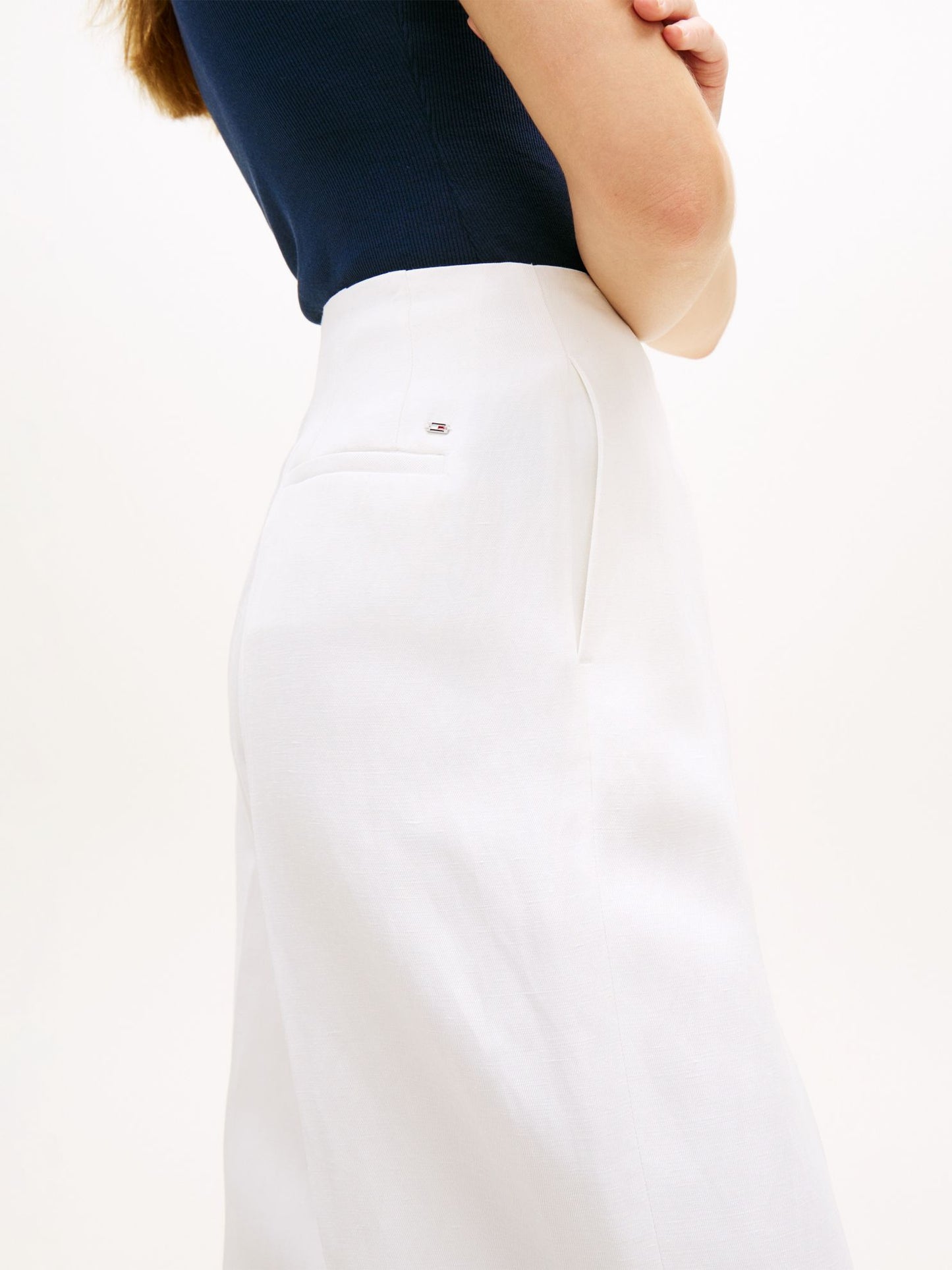 Tommy Hilfiger Tailored Linen-Blend Barrel Pant