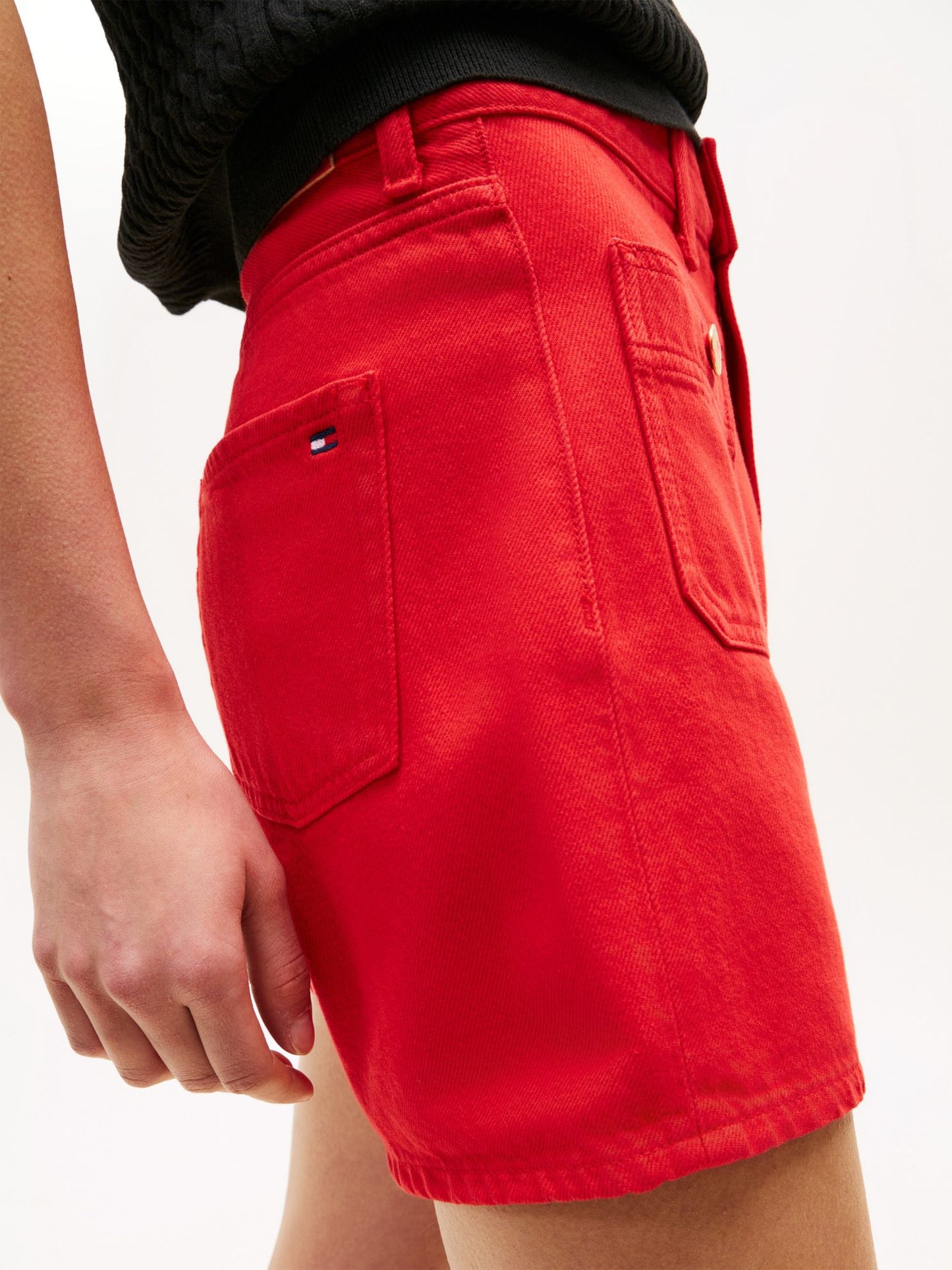 Tommy Hilfiger Gold-Button Pocket Denim Short