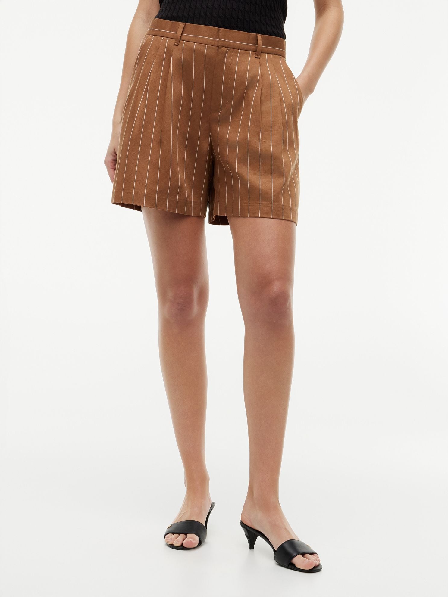 Tommy Hilfiger Lightweight Pleated 5" Short