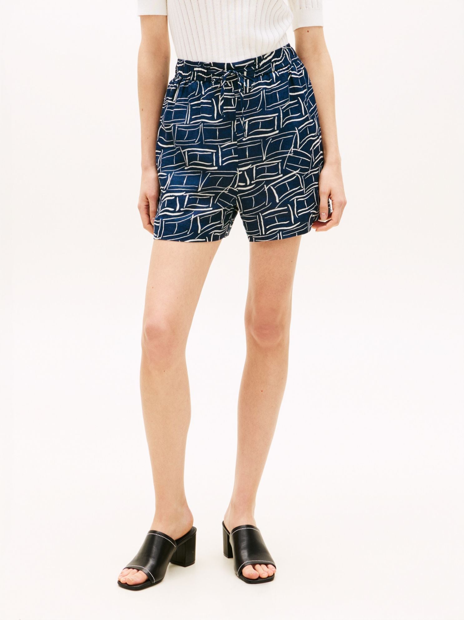 Tommy Hilfiger Linen Pull-On Short