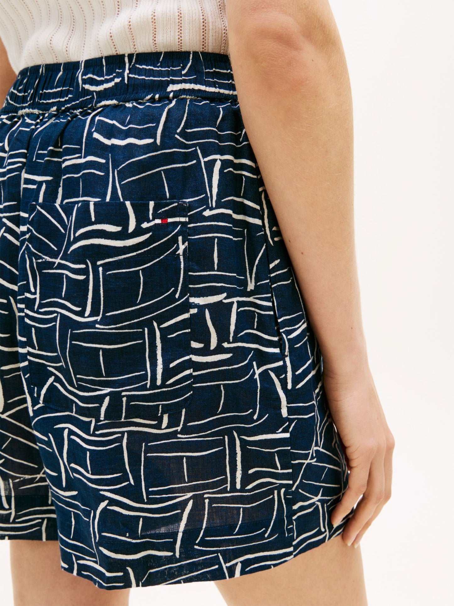 Tommy Hilfiger Linen Pull-On Short